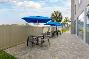 Alojamiento - Holiday Inn Express & Suites Tampa Stadium – Airport Area by IHG