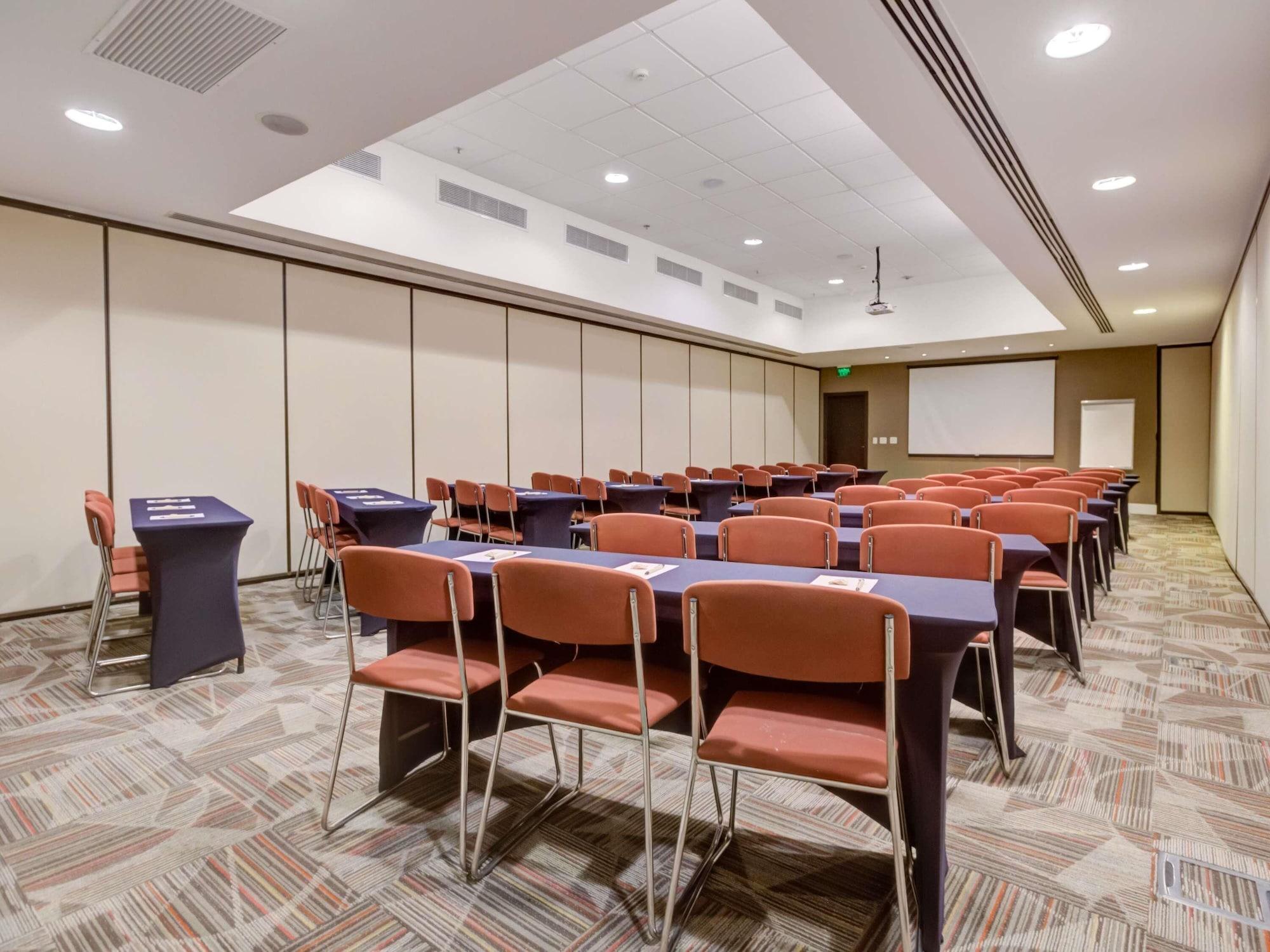 Sala de Reuniones ibis Rio de Janeiro Barra da Tijuca