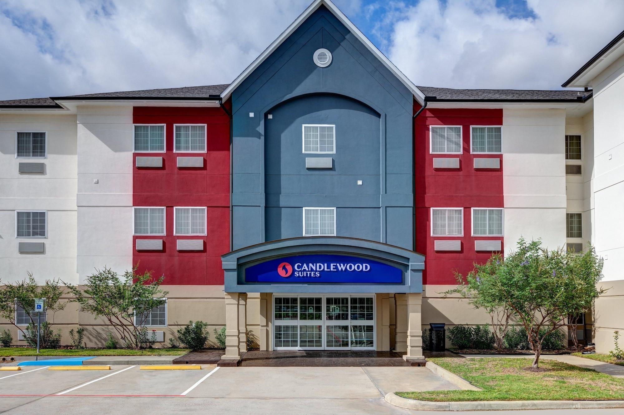 Vista Exterior Candlewood Suites Lake Jackson Clute by IHG
