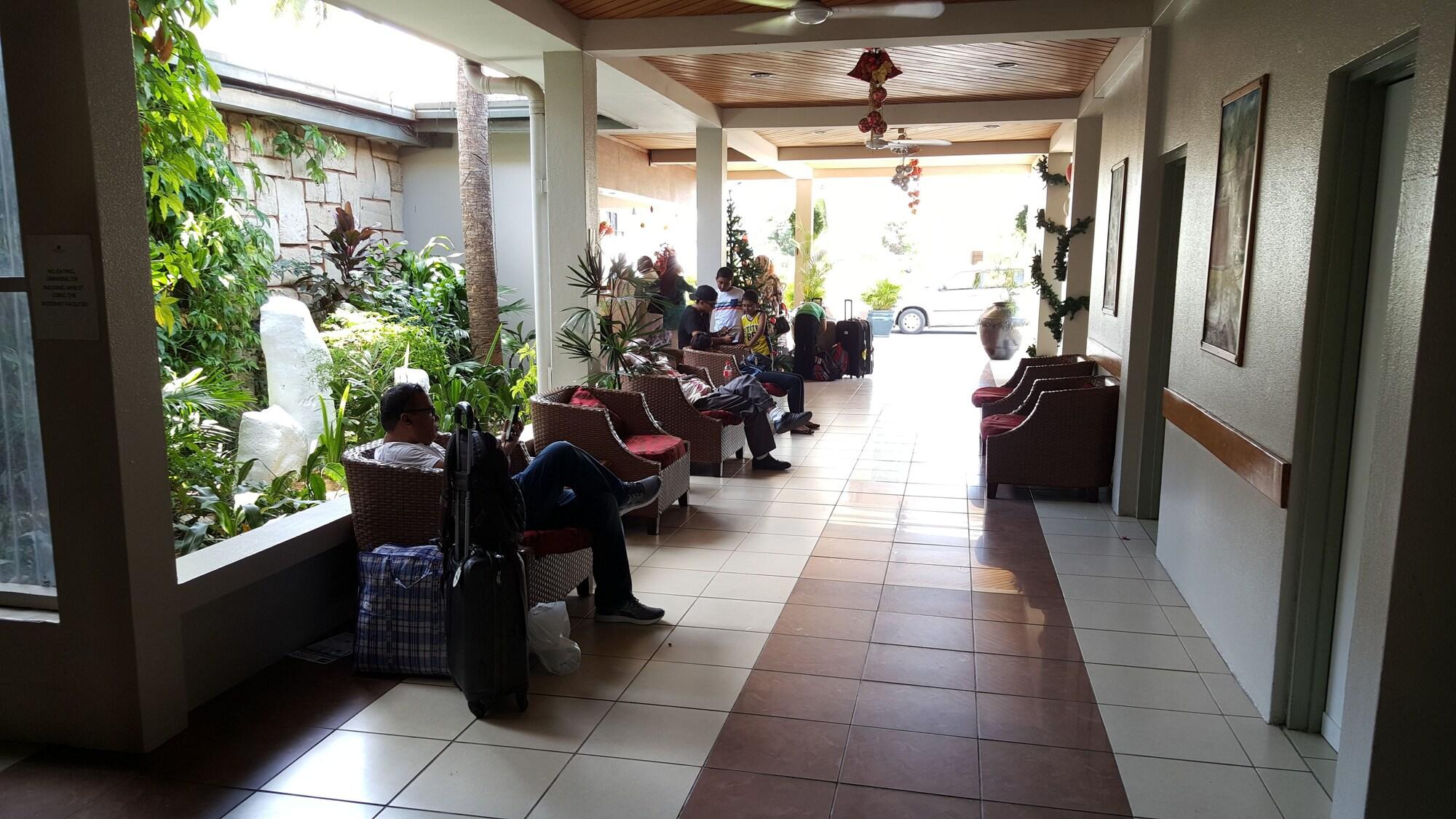 Vista Lobby Hexagon International Hotel
