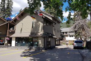 Alojamiento - Banff International Hostel