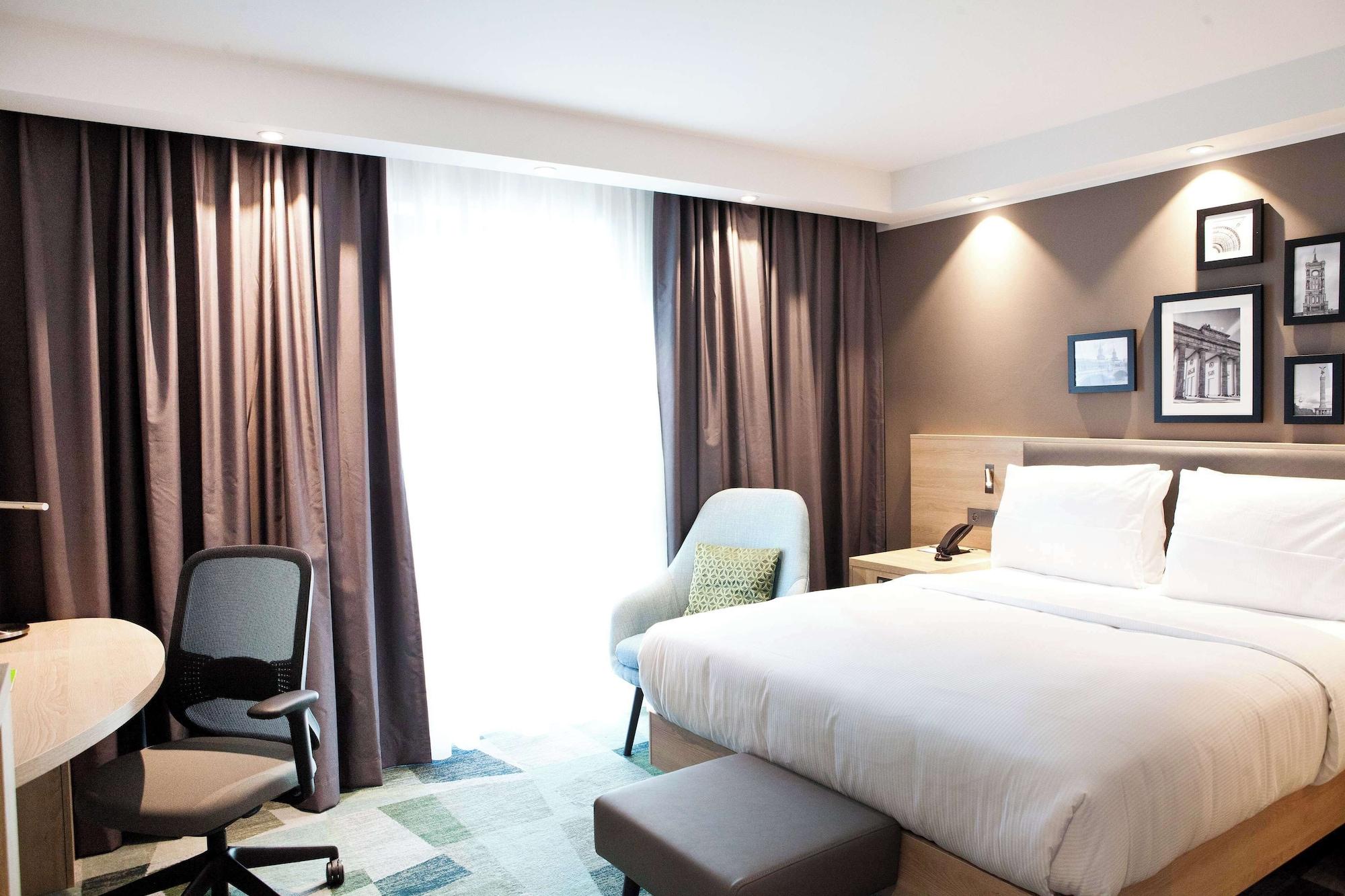 Habitación Hampton by Hilton Berlin City East Side Gallery