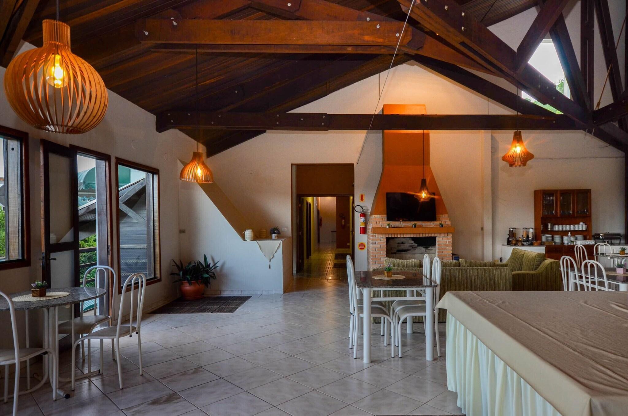Vista Lobby Pousada Elfos