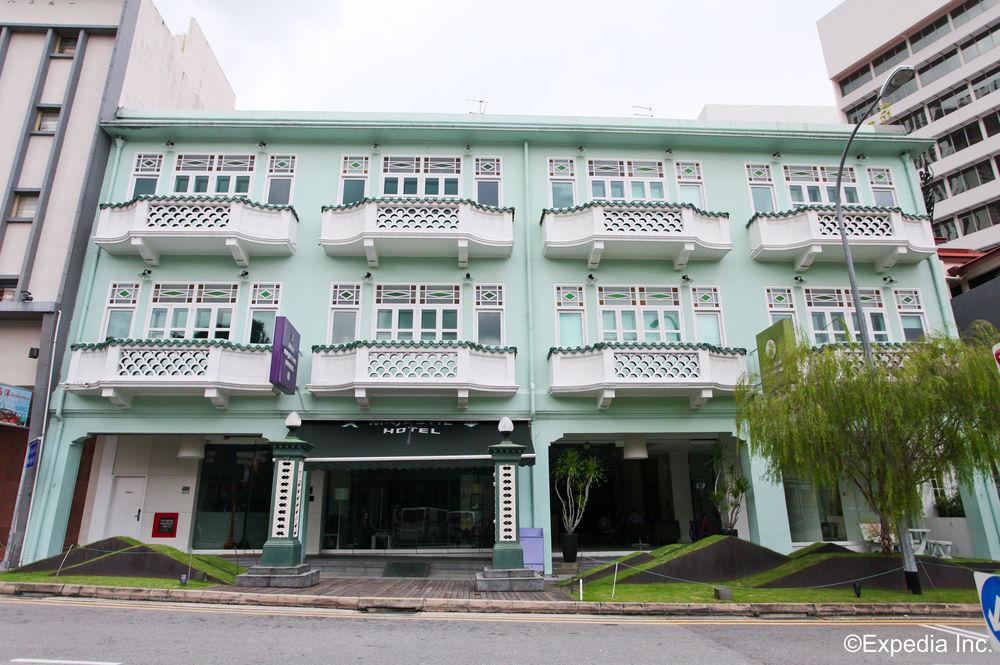 New Majestic Hotel by null