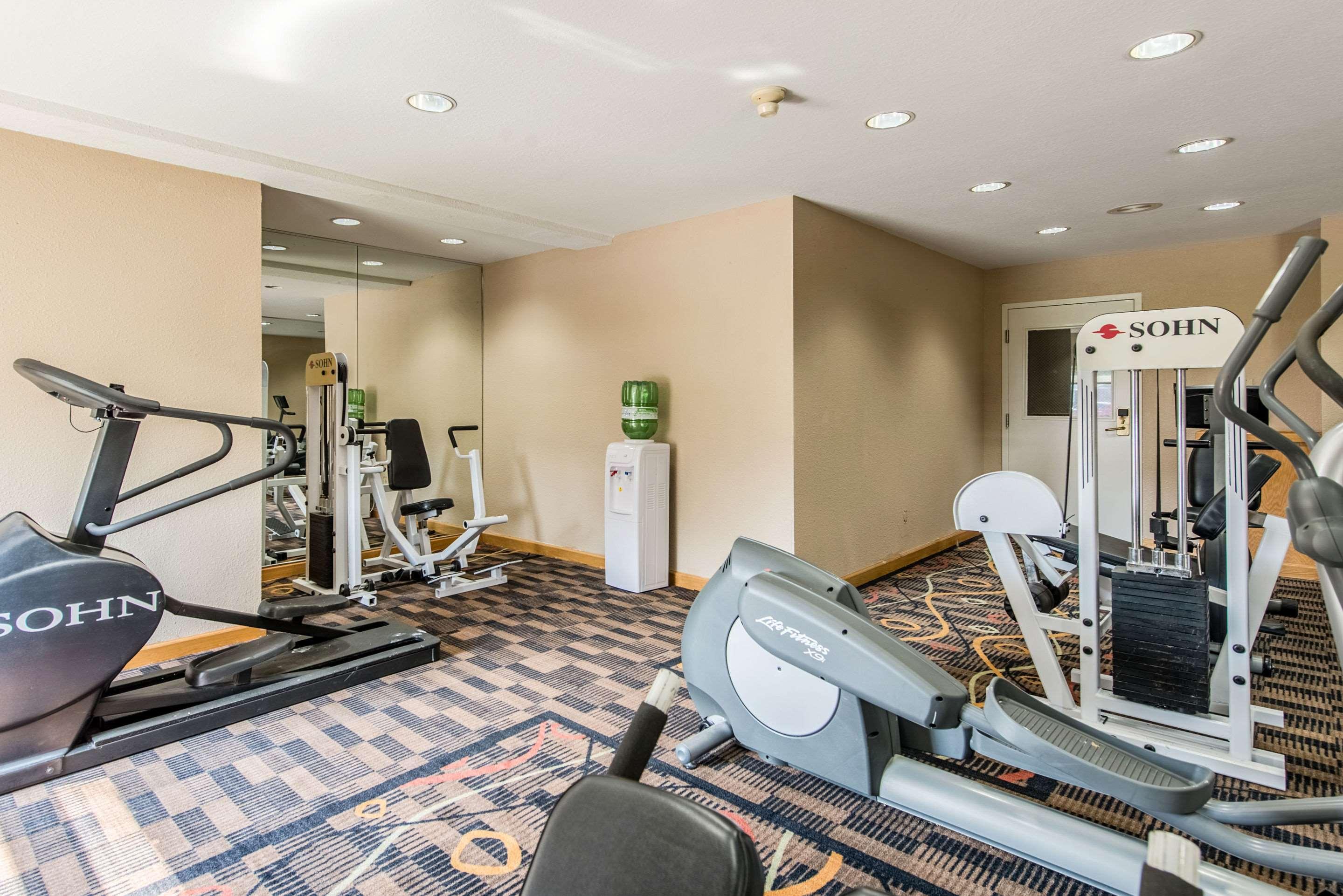 Instalaciones Recreativas Quality Inn & Suites University Area