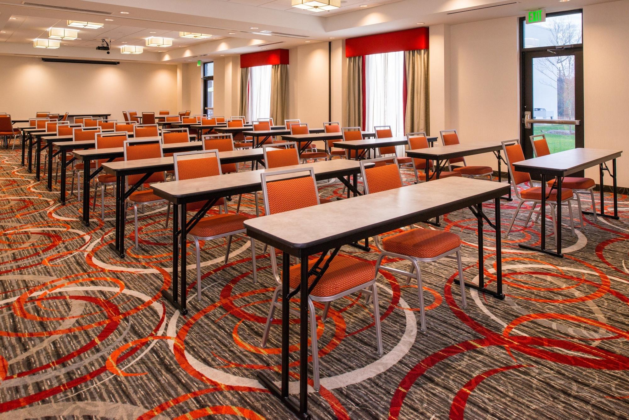 Sala de Reuniones Holiday Inn Express Hotel & Suites Monroe by IHG