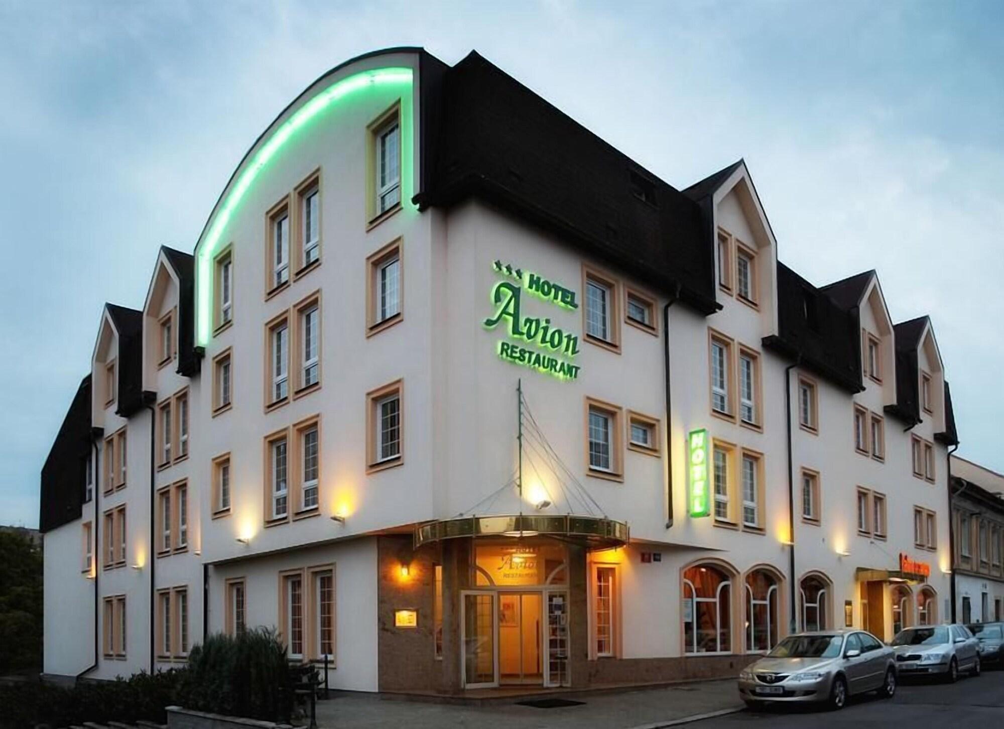 Varios Hotel Avion