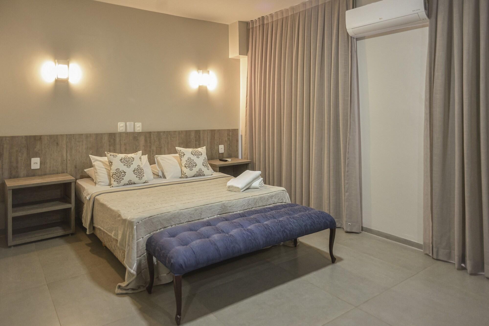 Varios Hotel Honorato