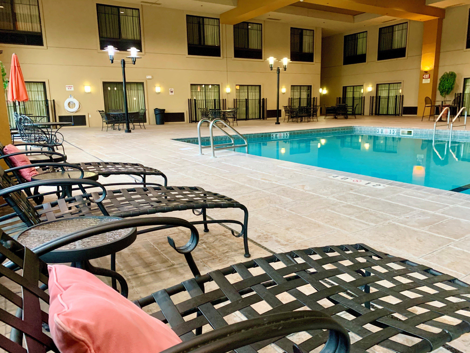 Vista Piscina Holiday Inn & Suites St. Paul Ne - Lake Elmo