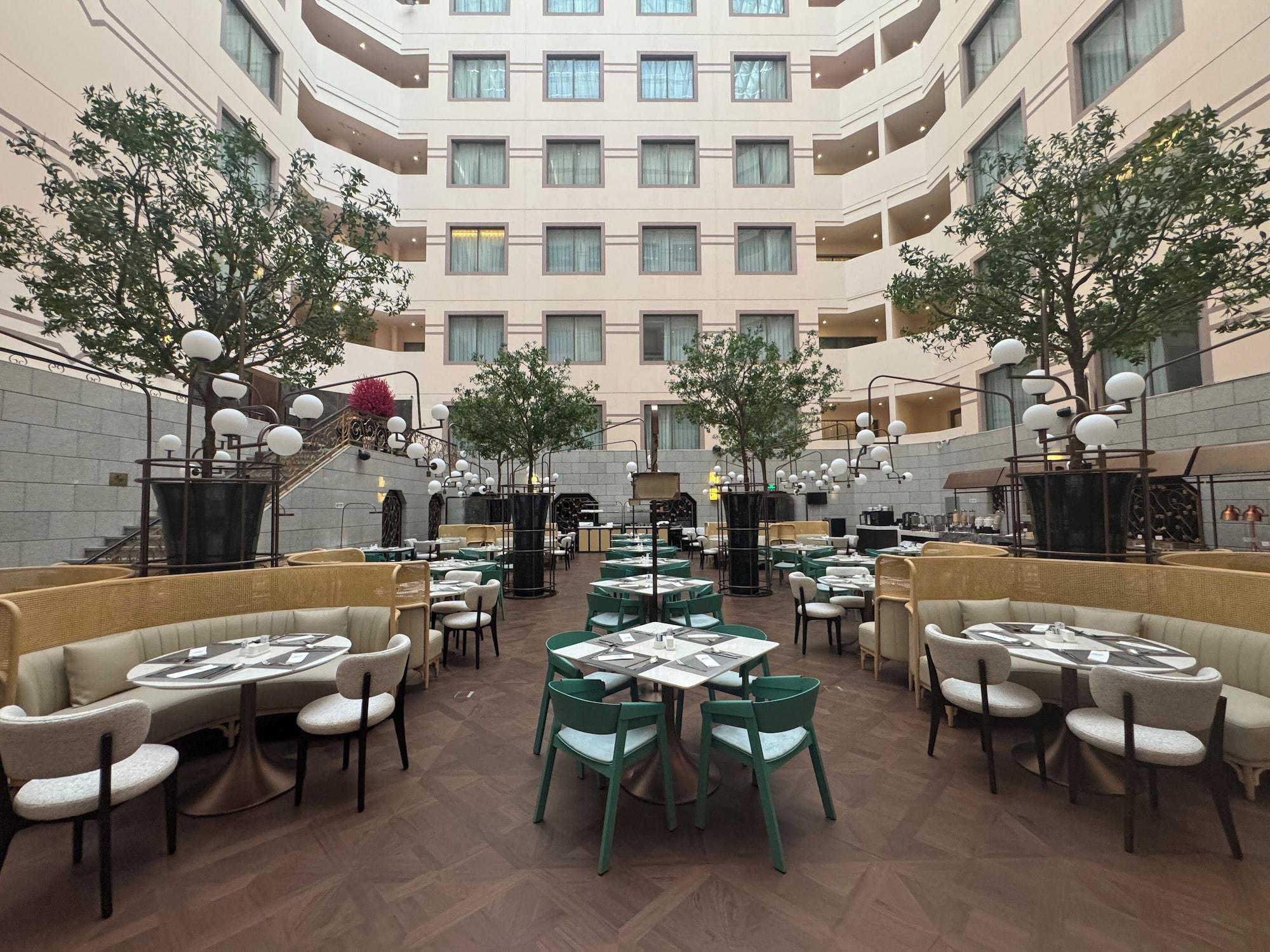 Restaurant Howard Johnson Paragon Hotel Beijing