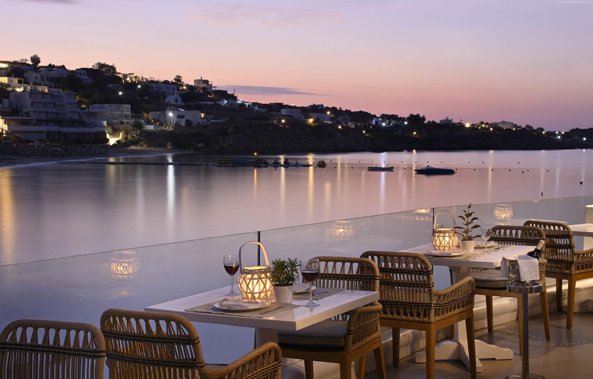 Restaurant Petinos Beach Hotel