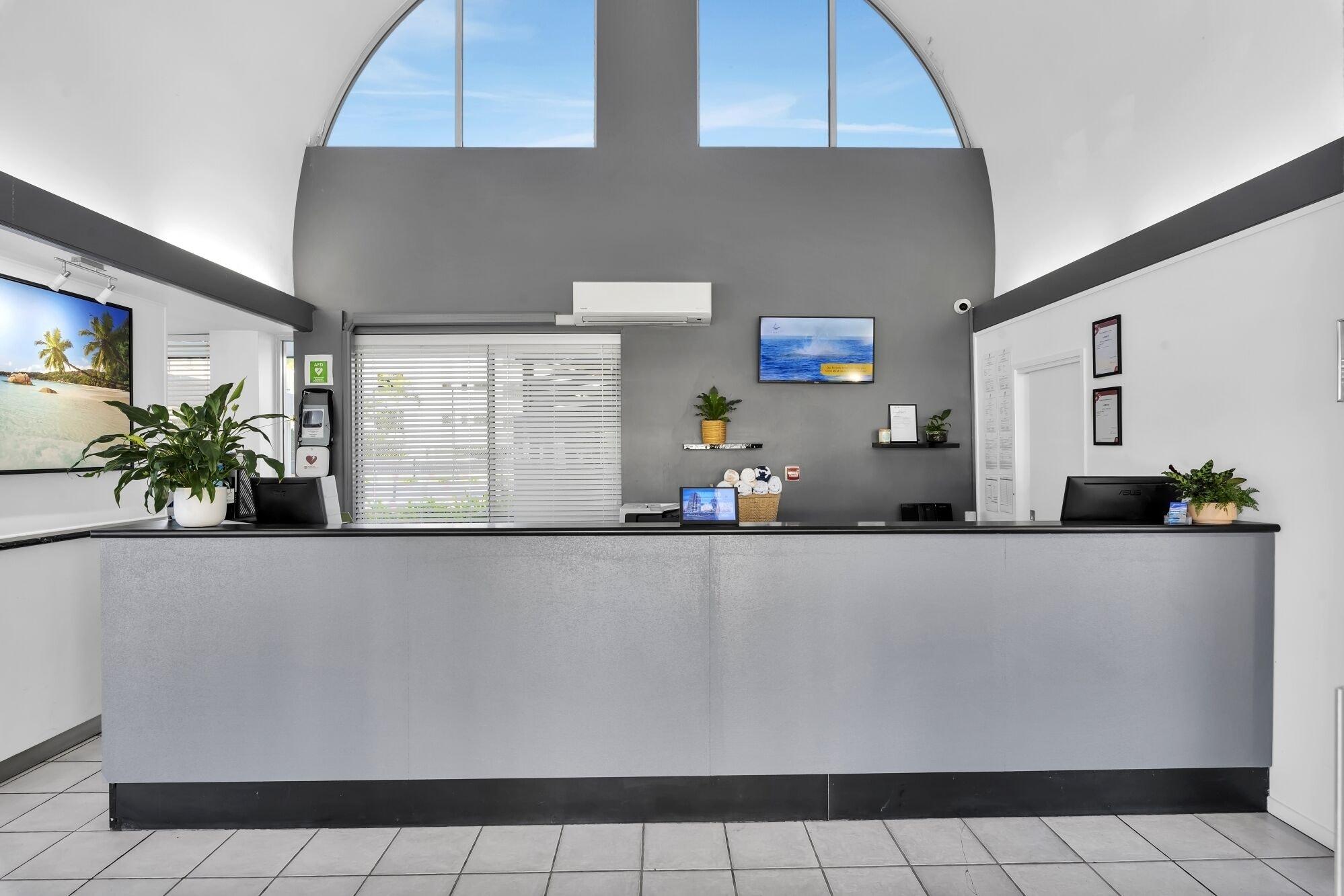 Vista Lobby Catalina Resort