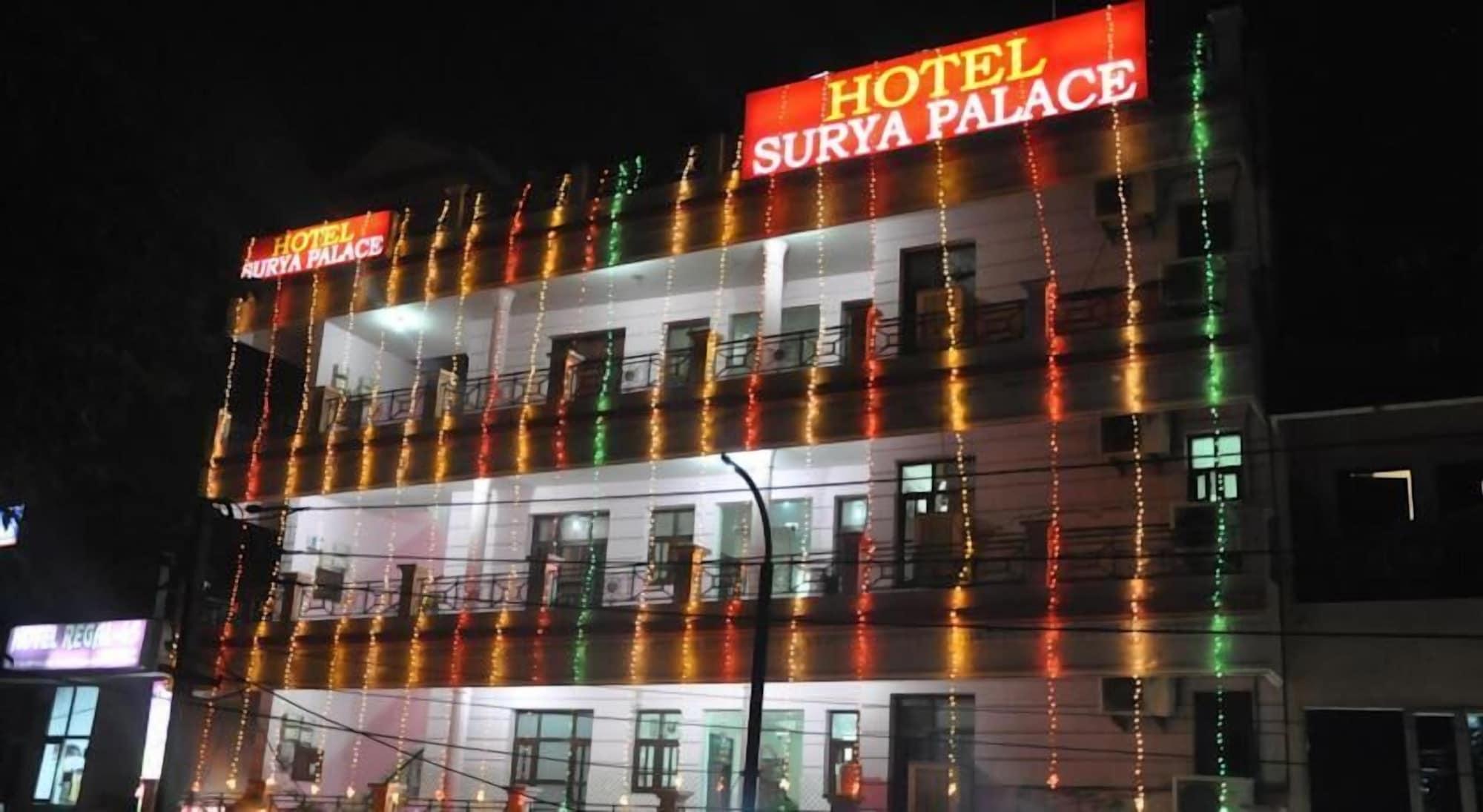 Vista Exterior Hotel Surya Palace