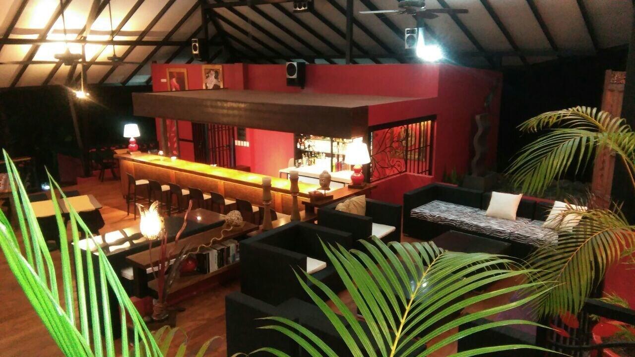 Bar/Salón OASIS de las Palmas