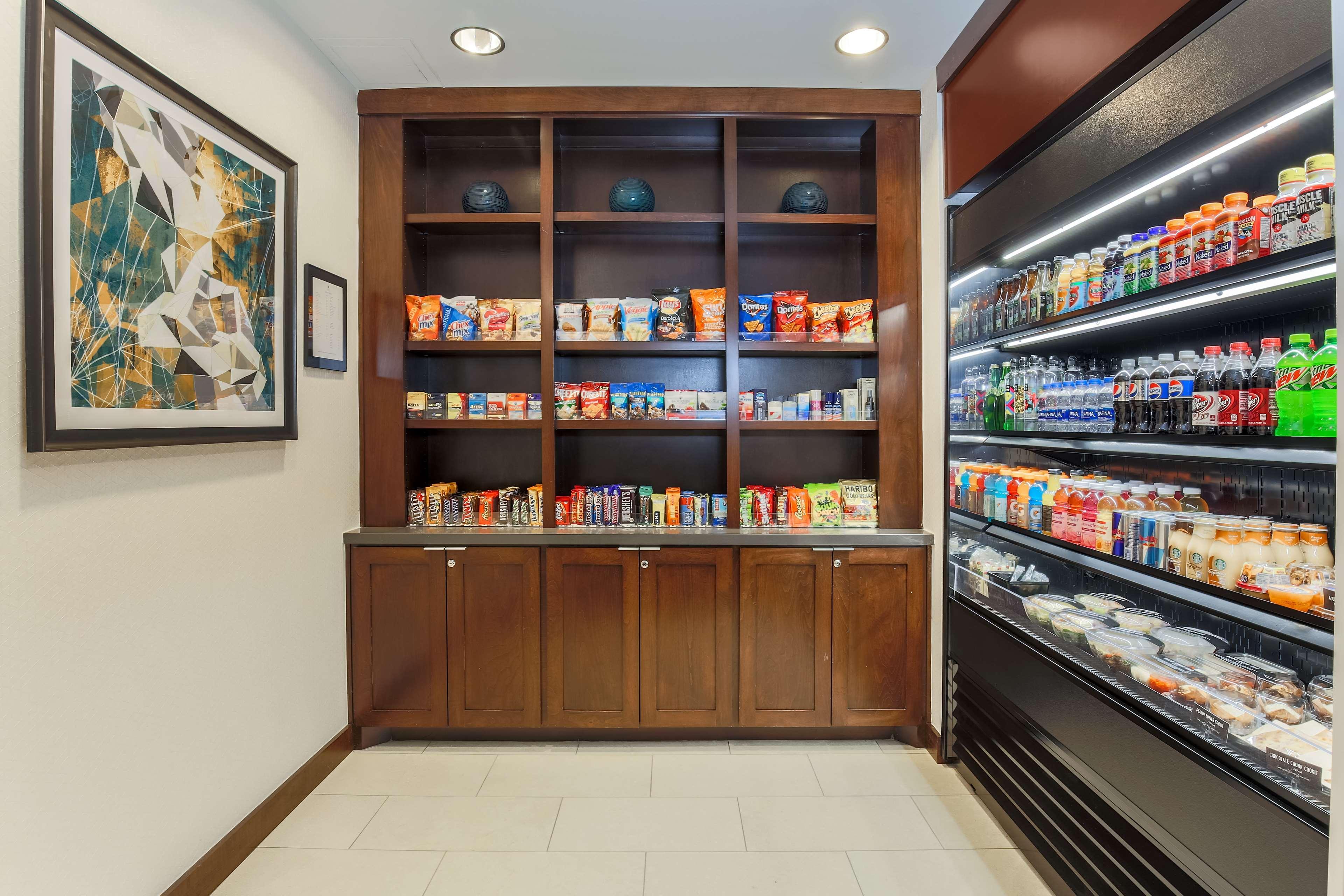 Vista Lobby Hyatt Place Dallas/Grapevine