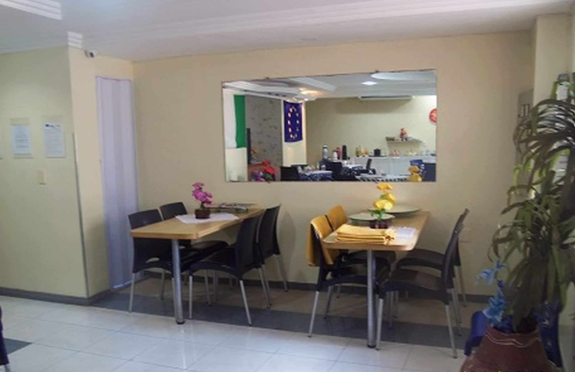 Bar/Salón Flat Residencial La Perla