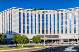 Alojamiento - Senator Parque Central Hotel