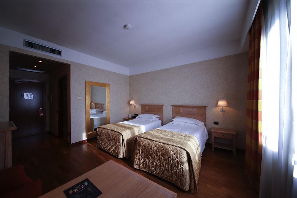 Habitación Monica Hotel Fiera
