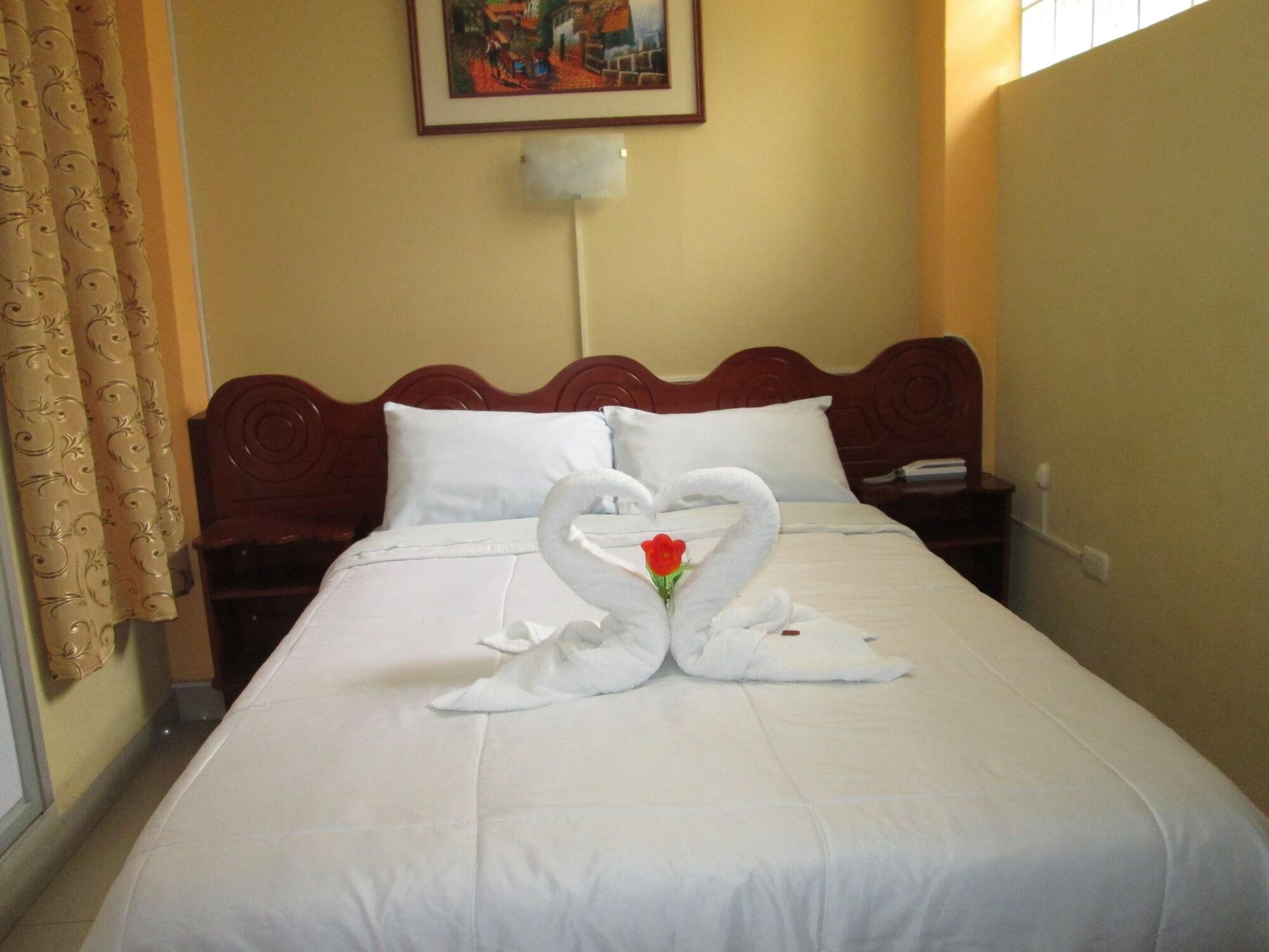 Varios Hostal Lukanas