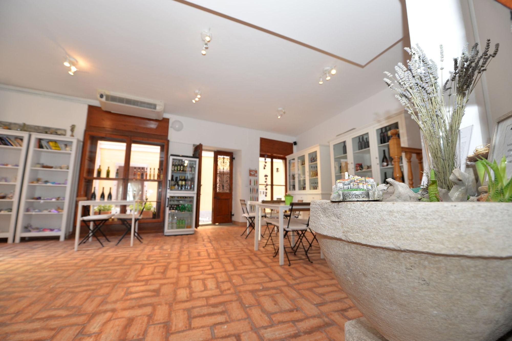 Vista Lobby Villa Borgo B&B