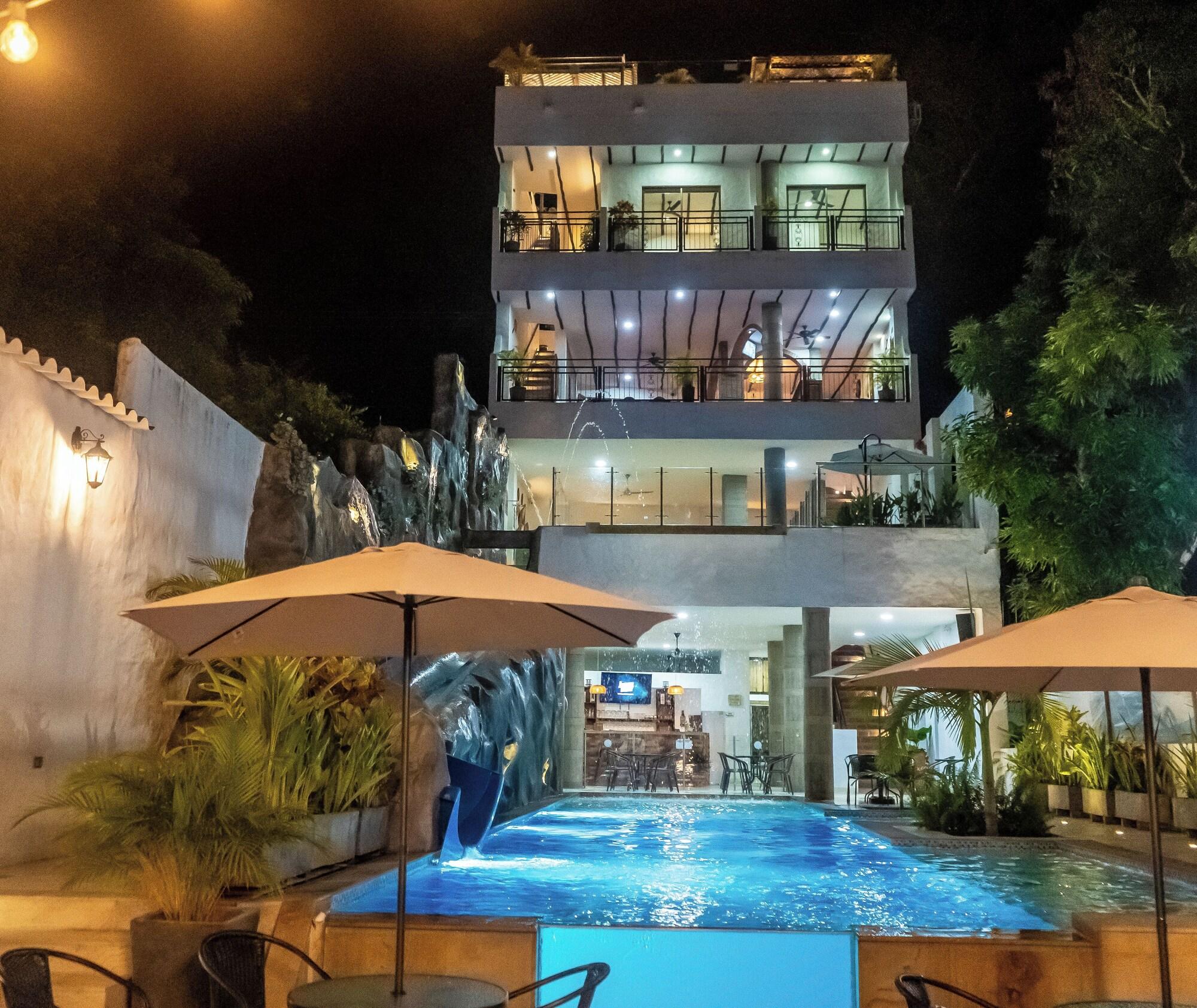 Vista Piscina HONDA COLONIAL MAGDALENA RESORT