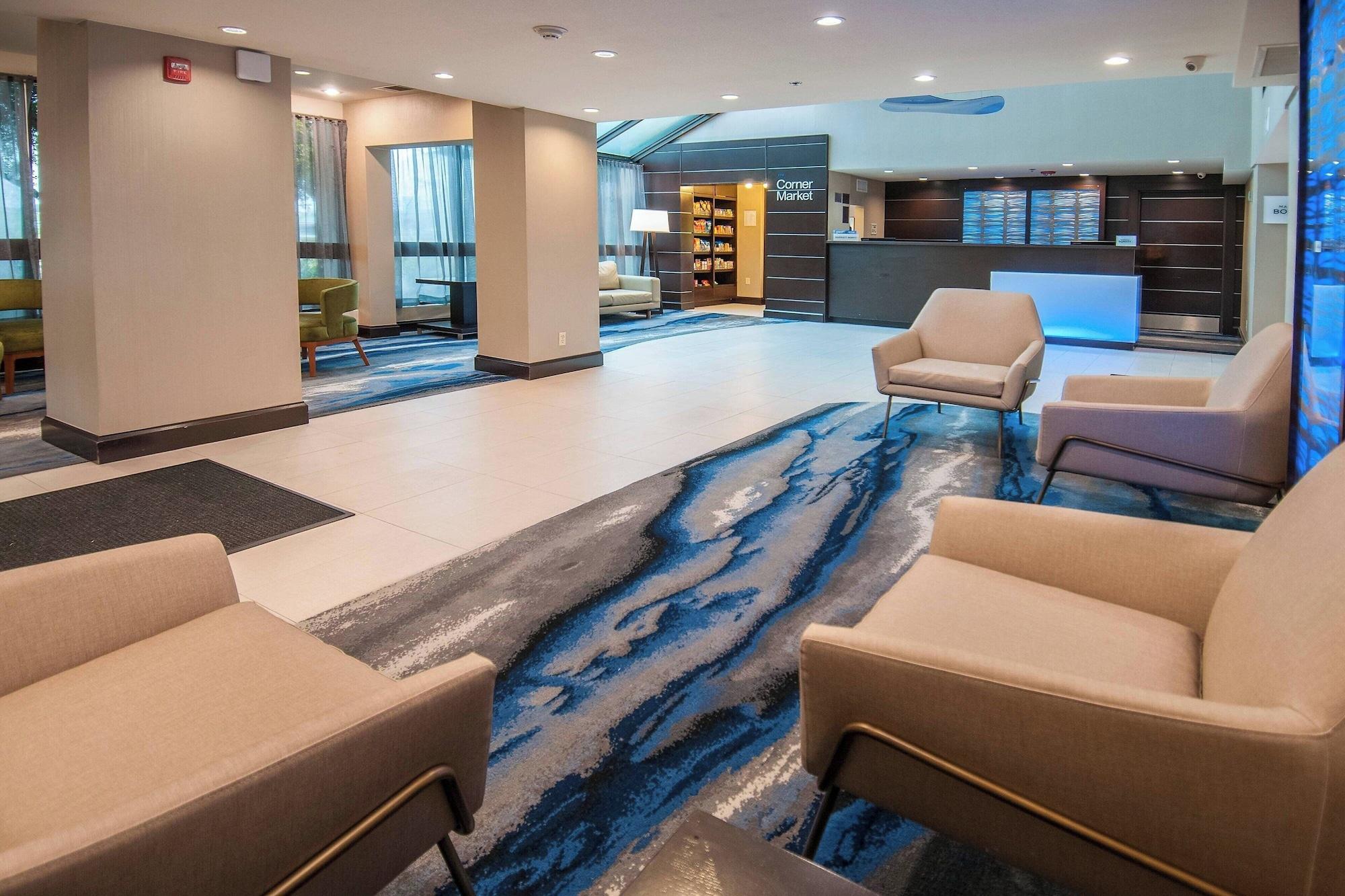 Vista Lobby Fairfield Inn & Suites Dallas DFW Airport South/Irving