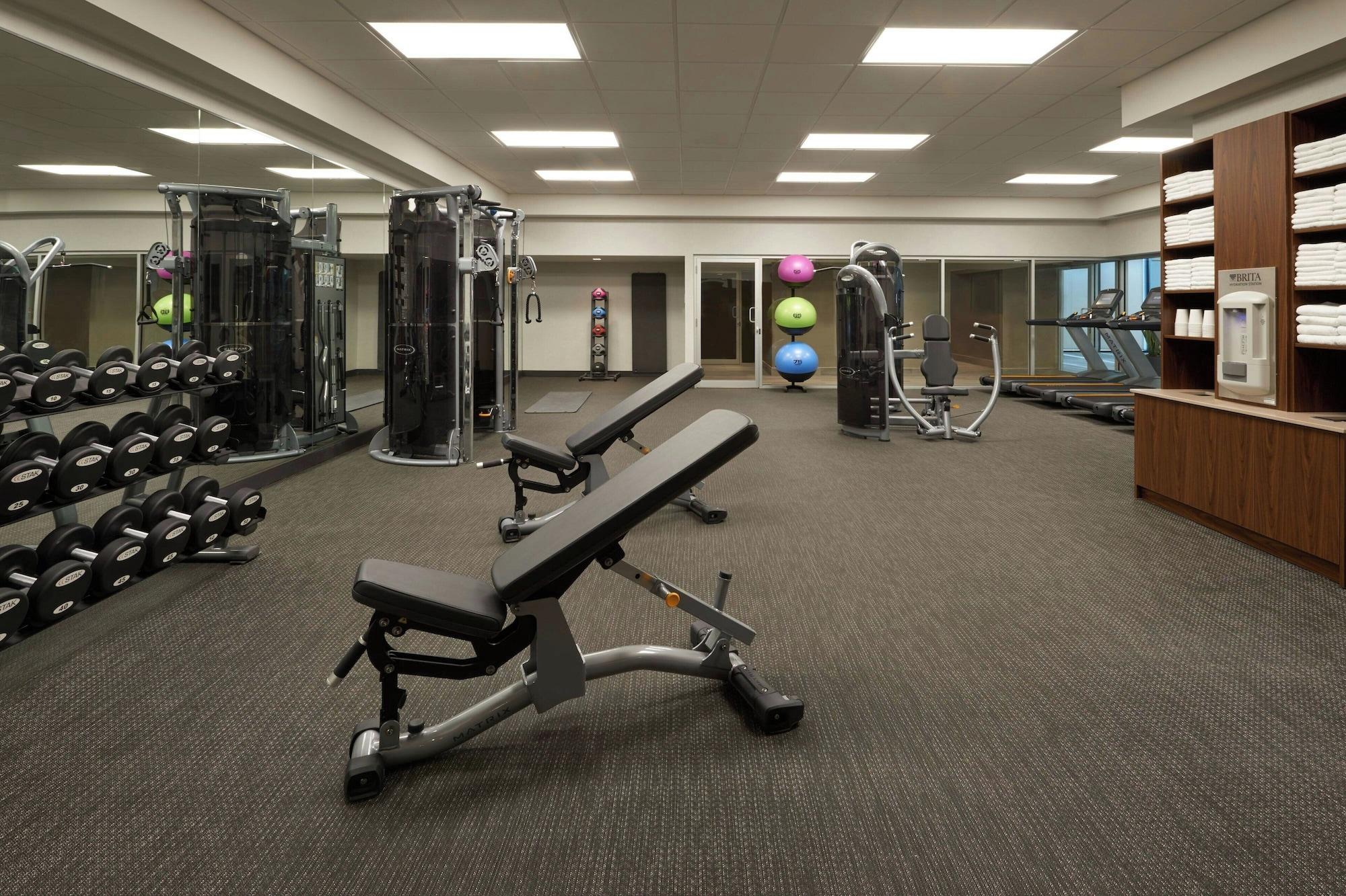 Gimnasio Courtyard by Marriott Oshawa