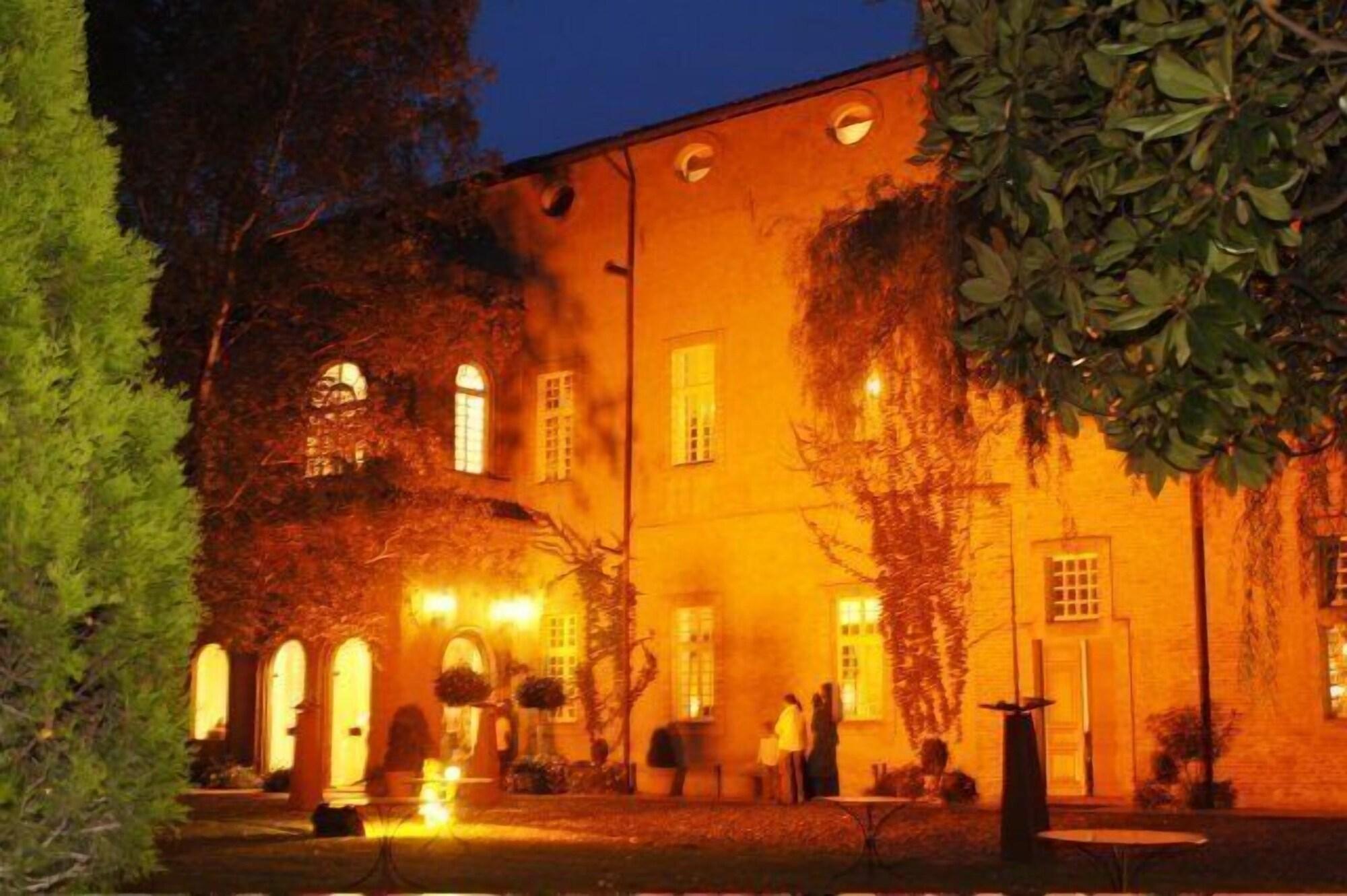 Vista Exterior Relais del Castello di Oviglio