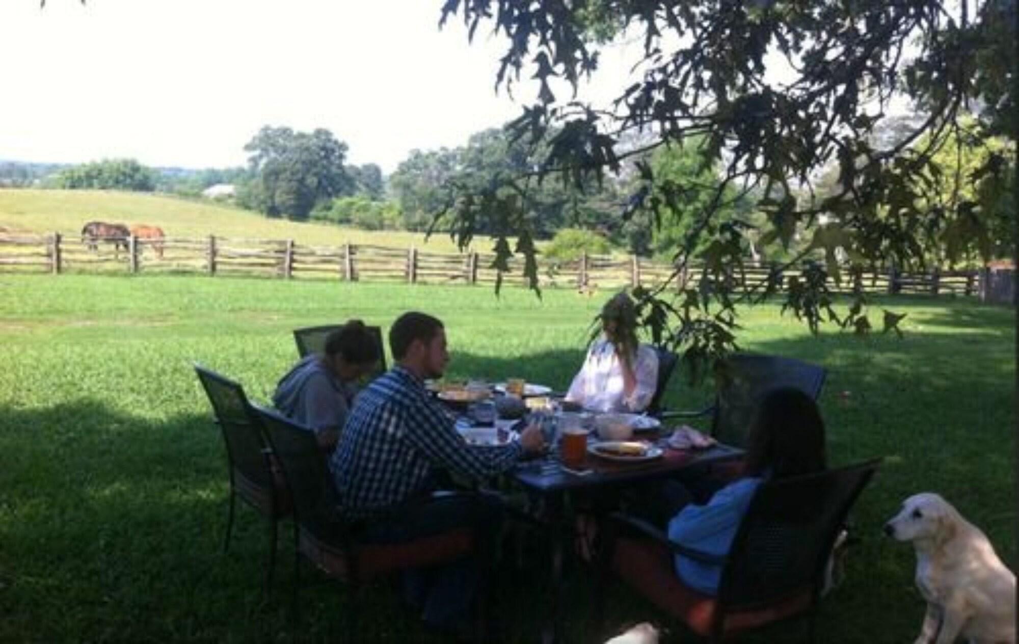 Restaurant Seventy-four Ranch