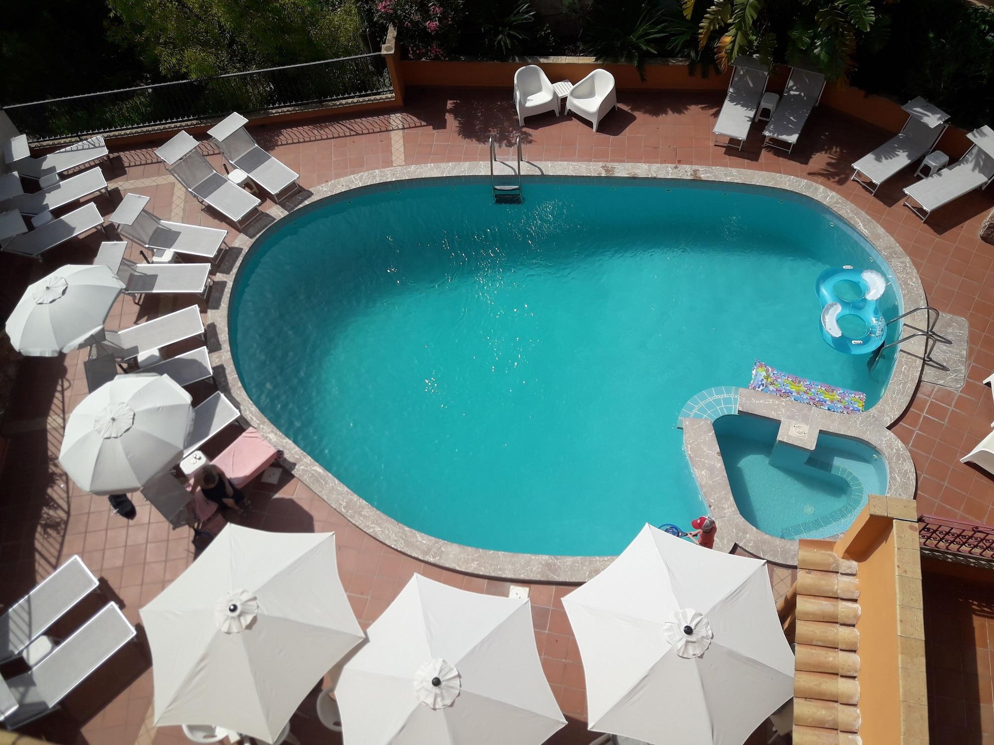 Vista Piscina Andromaco Palace Hotel