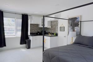 Alquiler Vacacional - Stay in Mid Miami beach just 1 block from the beach! Parking space included!