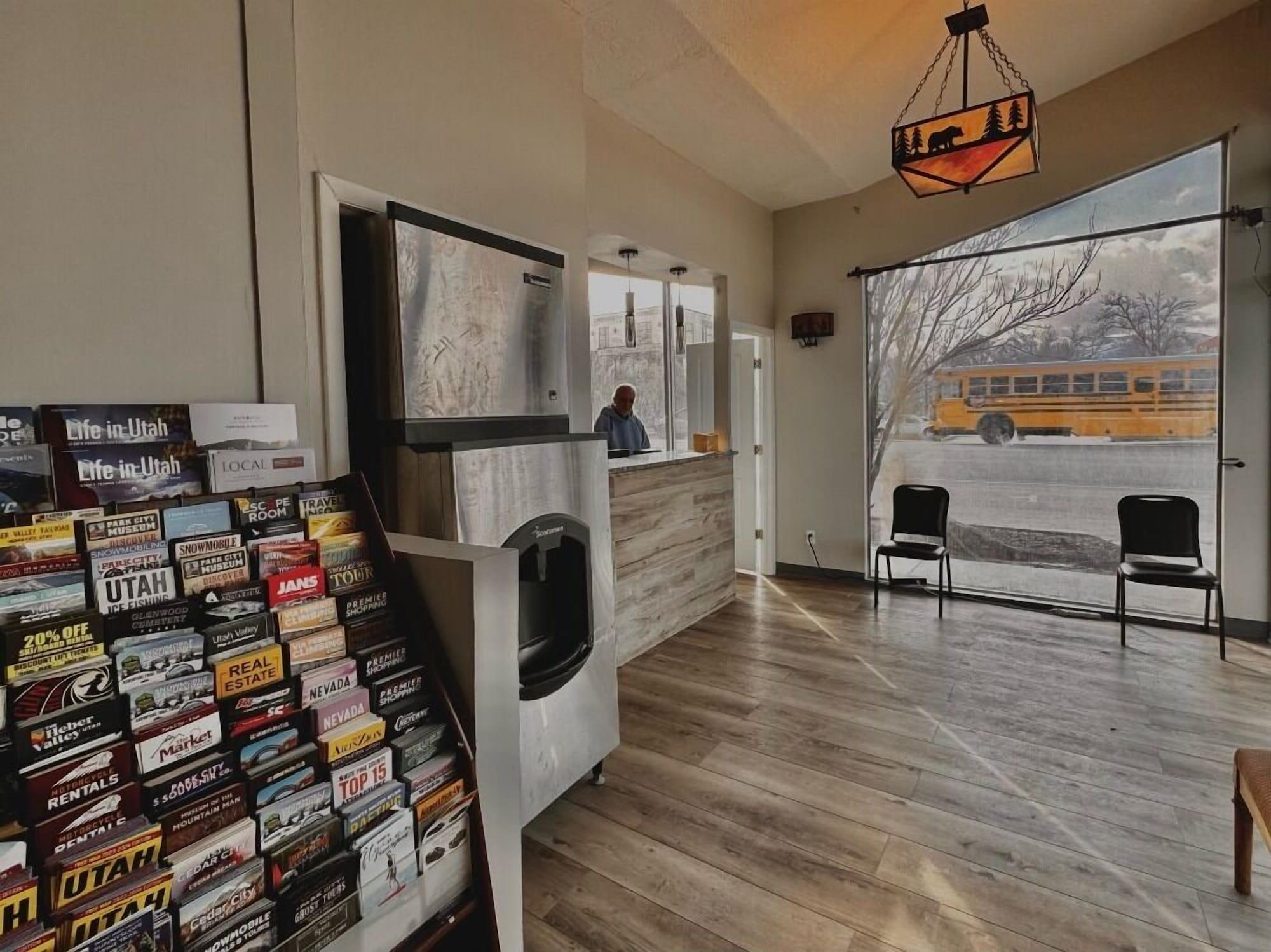 Vista Lobby Heber Inn