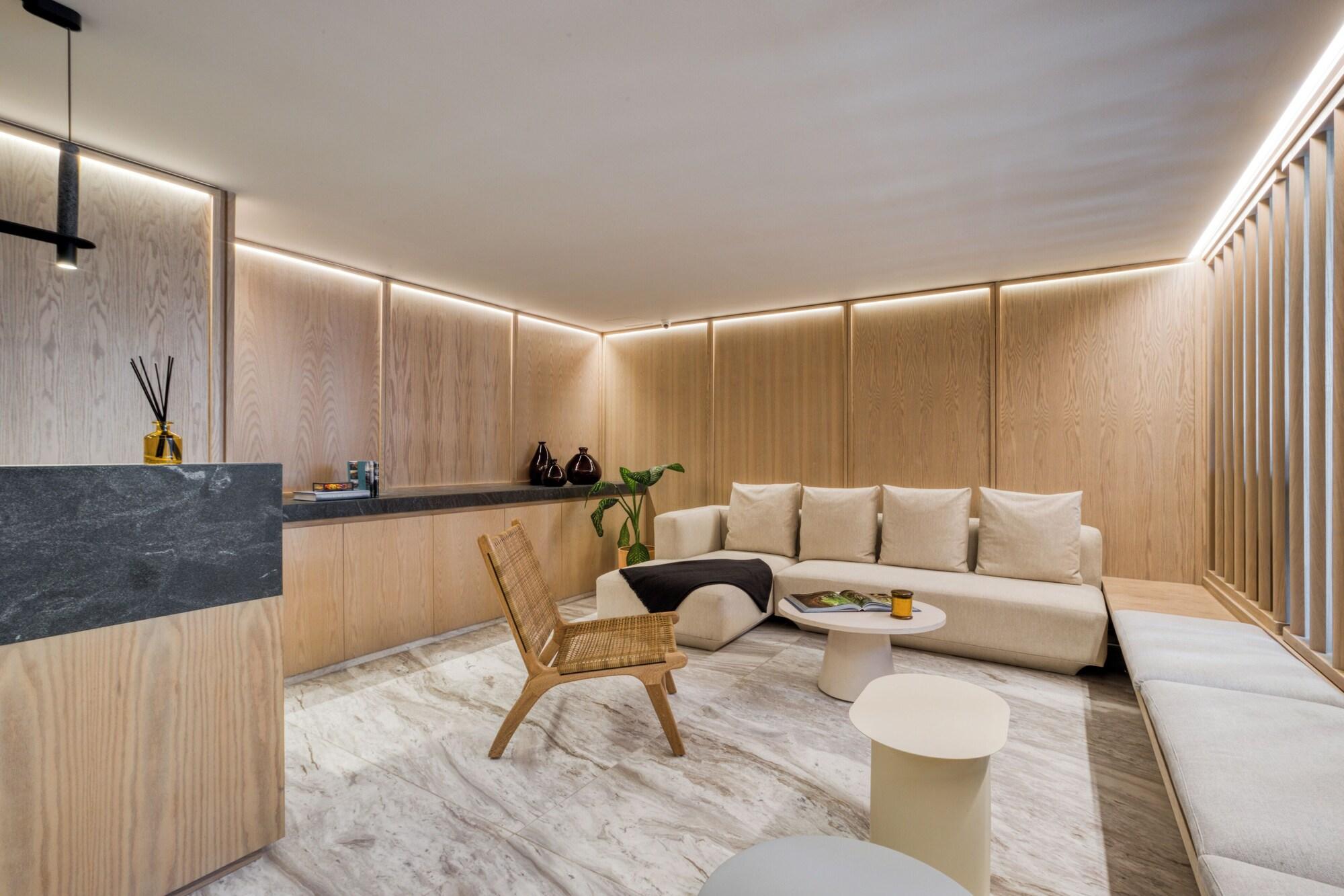 Vista Lobby ULIV Edgar Allan Poe