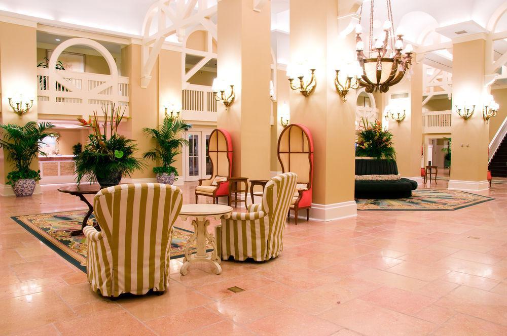 Vista Lobby Disney's Beach Club Villas