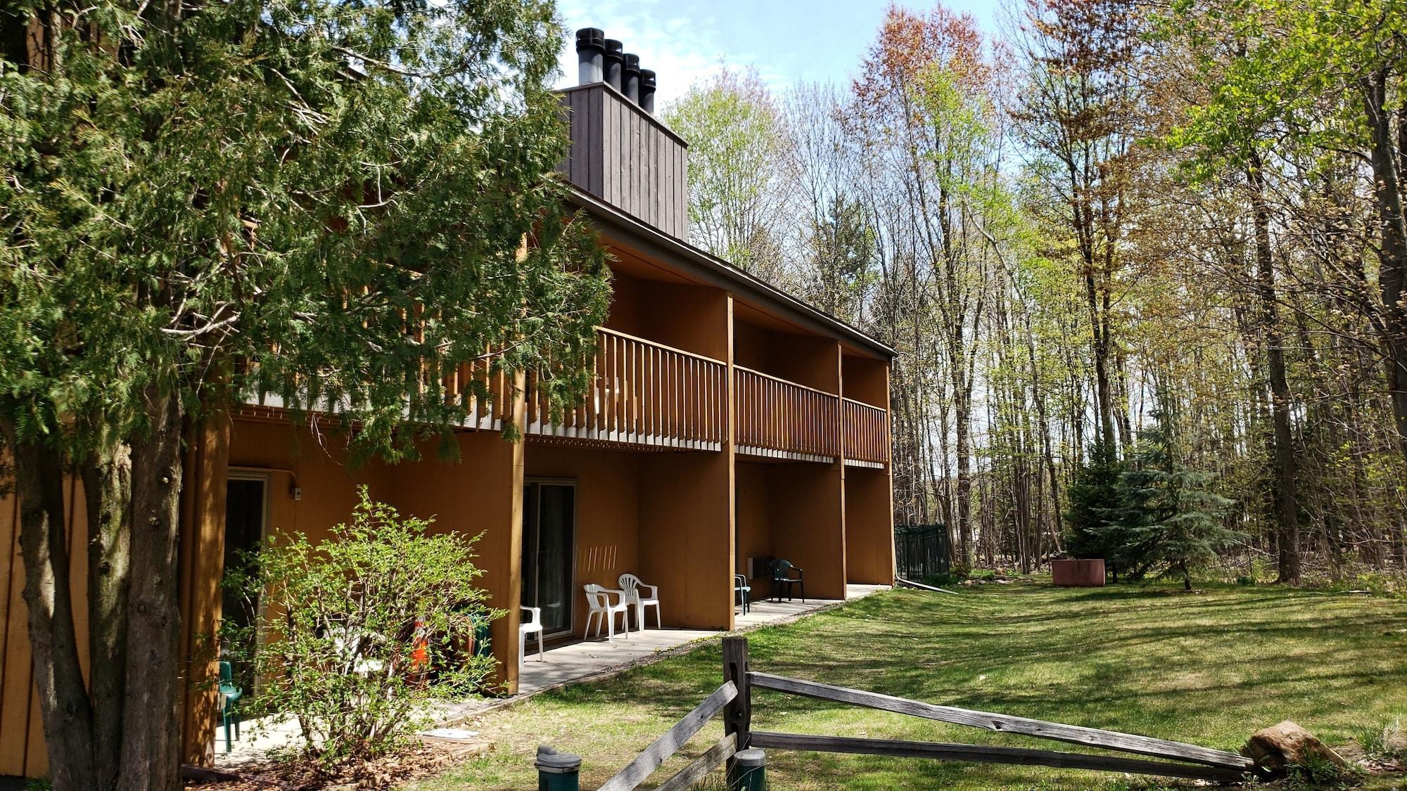 Vista Exterior Rib Mountain Inn