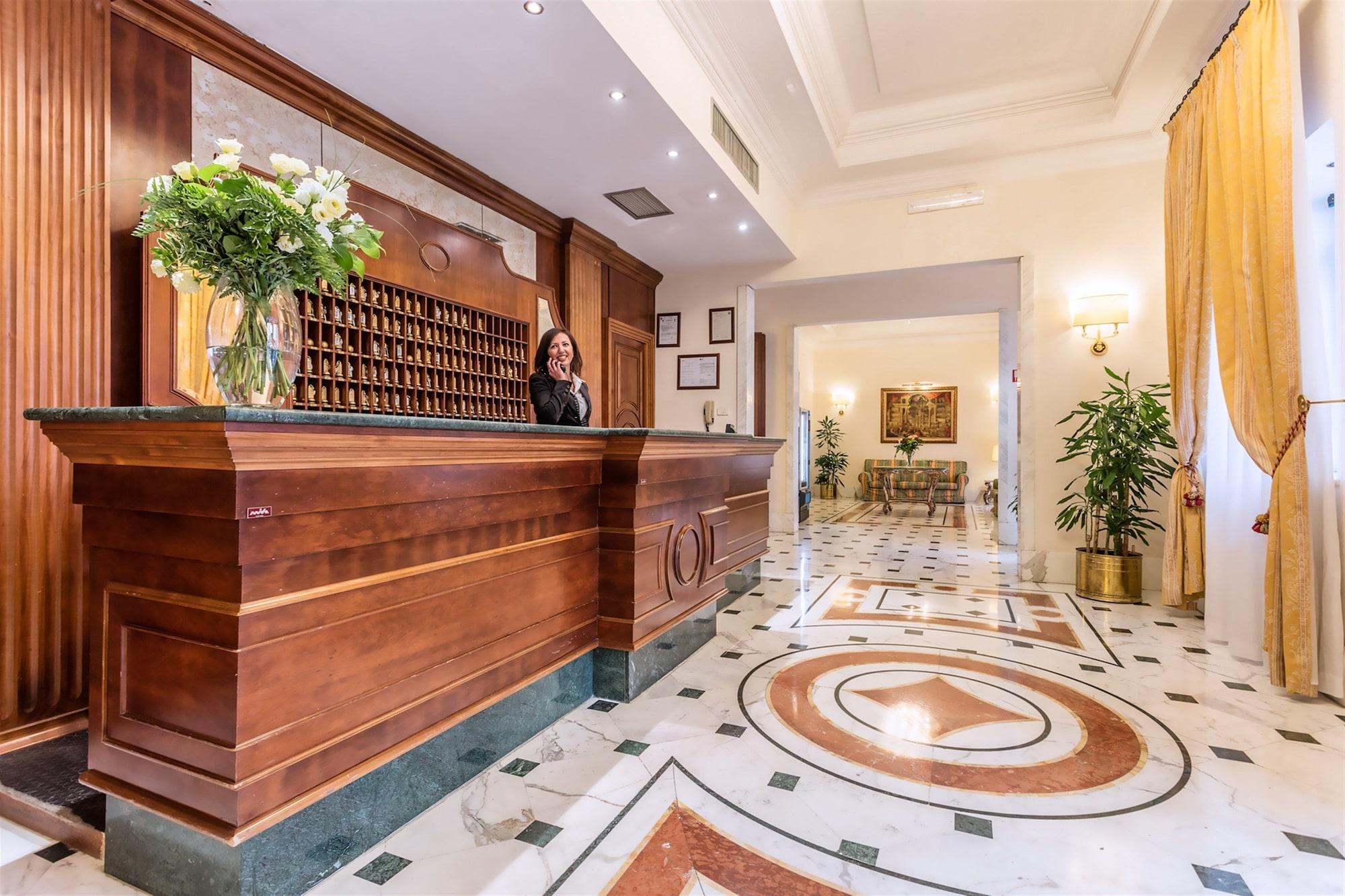 Vista Lobby Raeli Hotel Noto