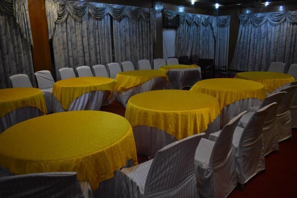 Sala de Reuniones Gilgit Gateway Hotel