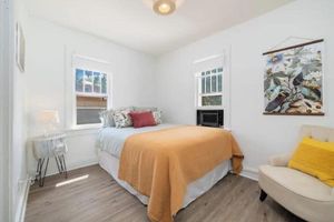 Alquiler Vacacional - Cozy 2-bedroom house with a big pet friendly yard in Northwest Denver