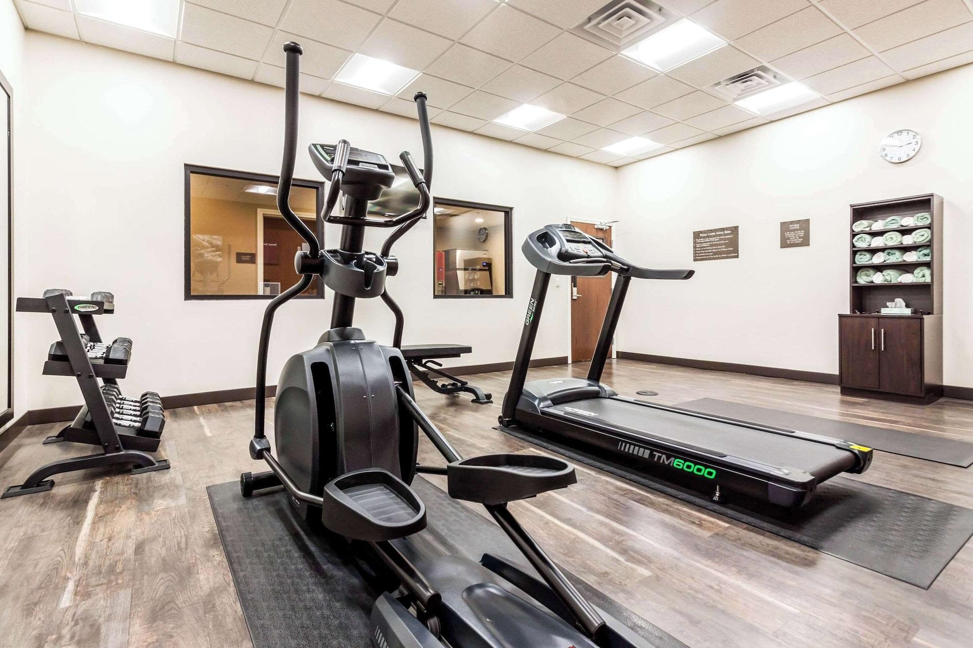 Gimnasio Comfort Suites University