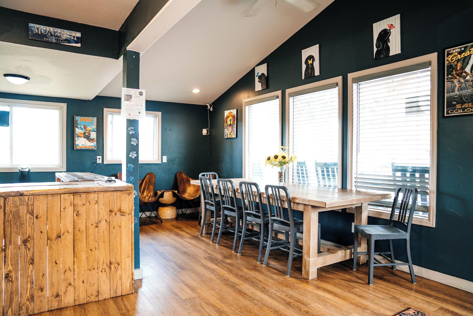 Vista Lobby Loyal Duke Lodge