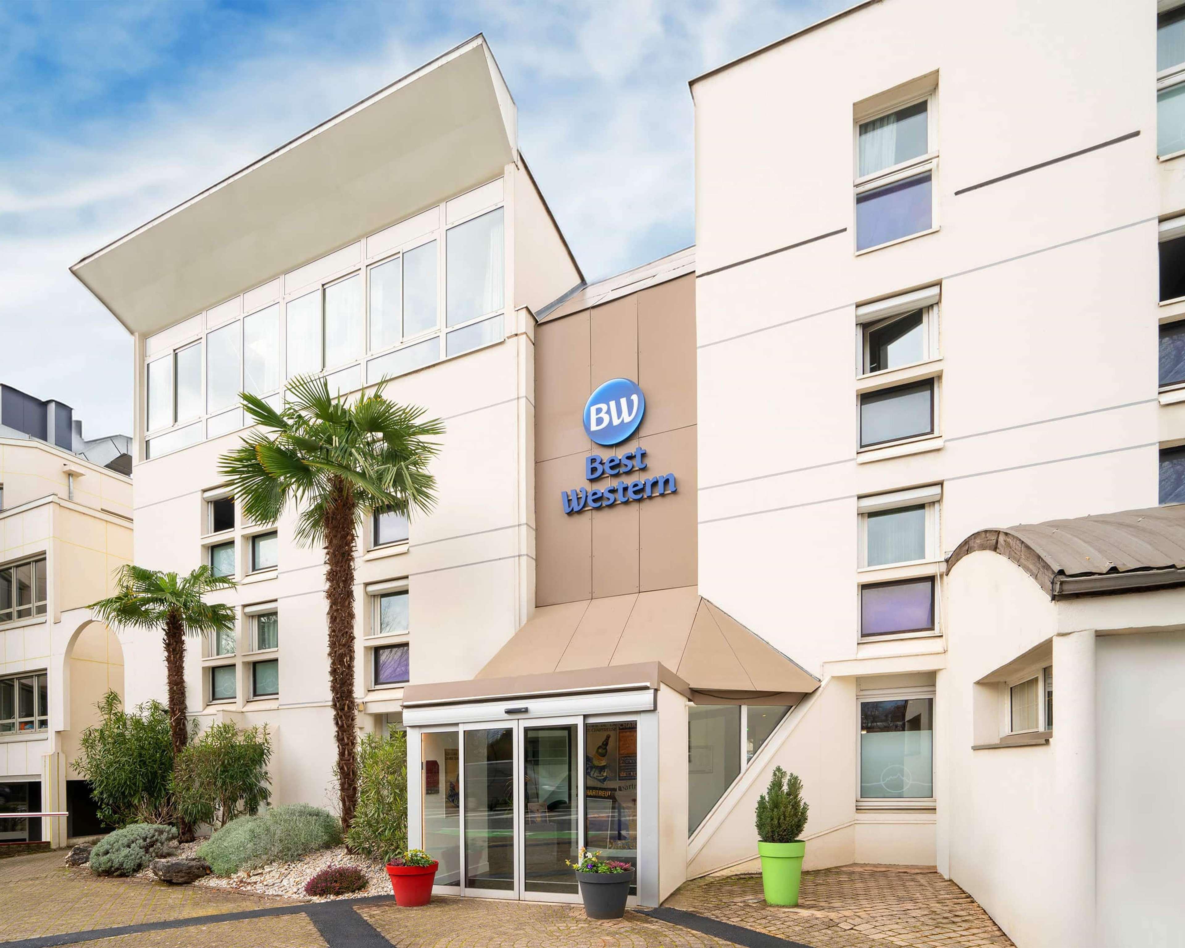Vista Exterior Best Western Voiron Centre