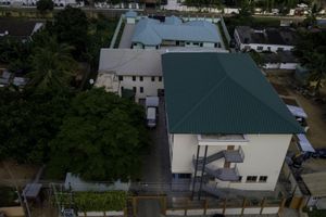 Alojamiento - Monarch Hotel