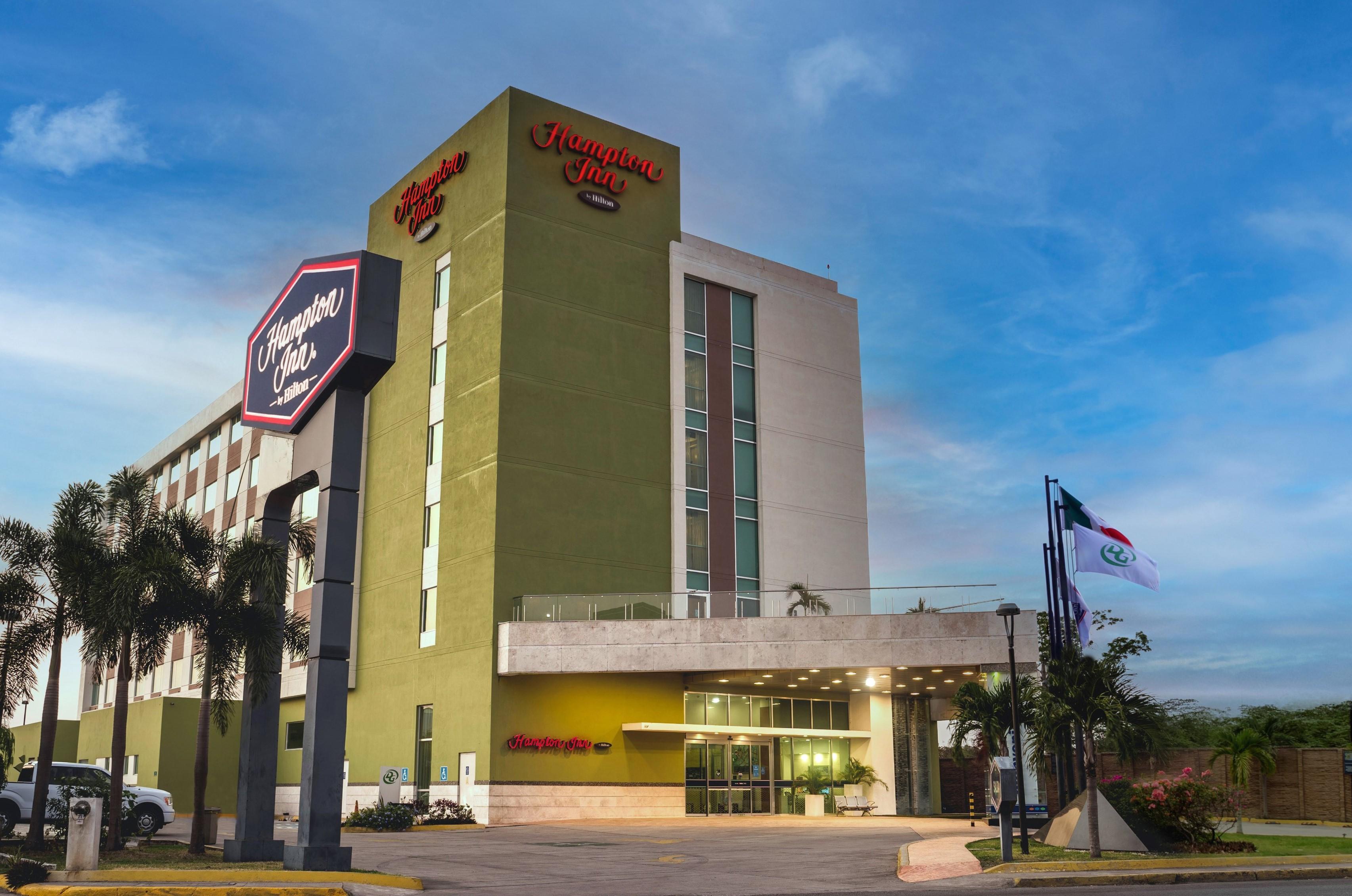 Vista Exterior Hampton Inn by Hilton Villahermosa