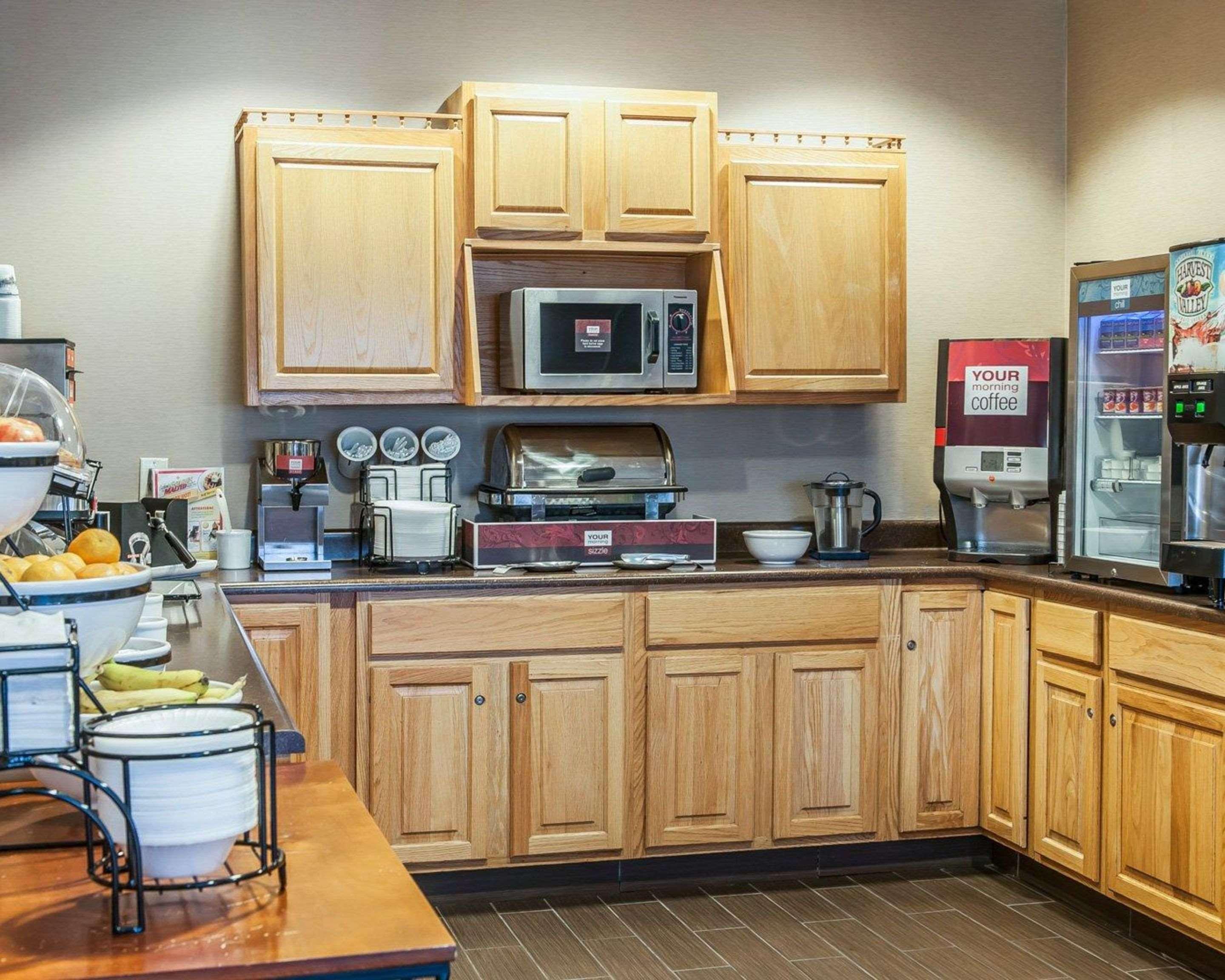 Restaurant Comfort Inn Shelbyville North