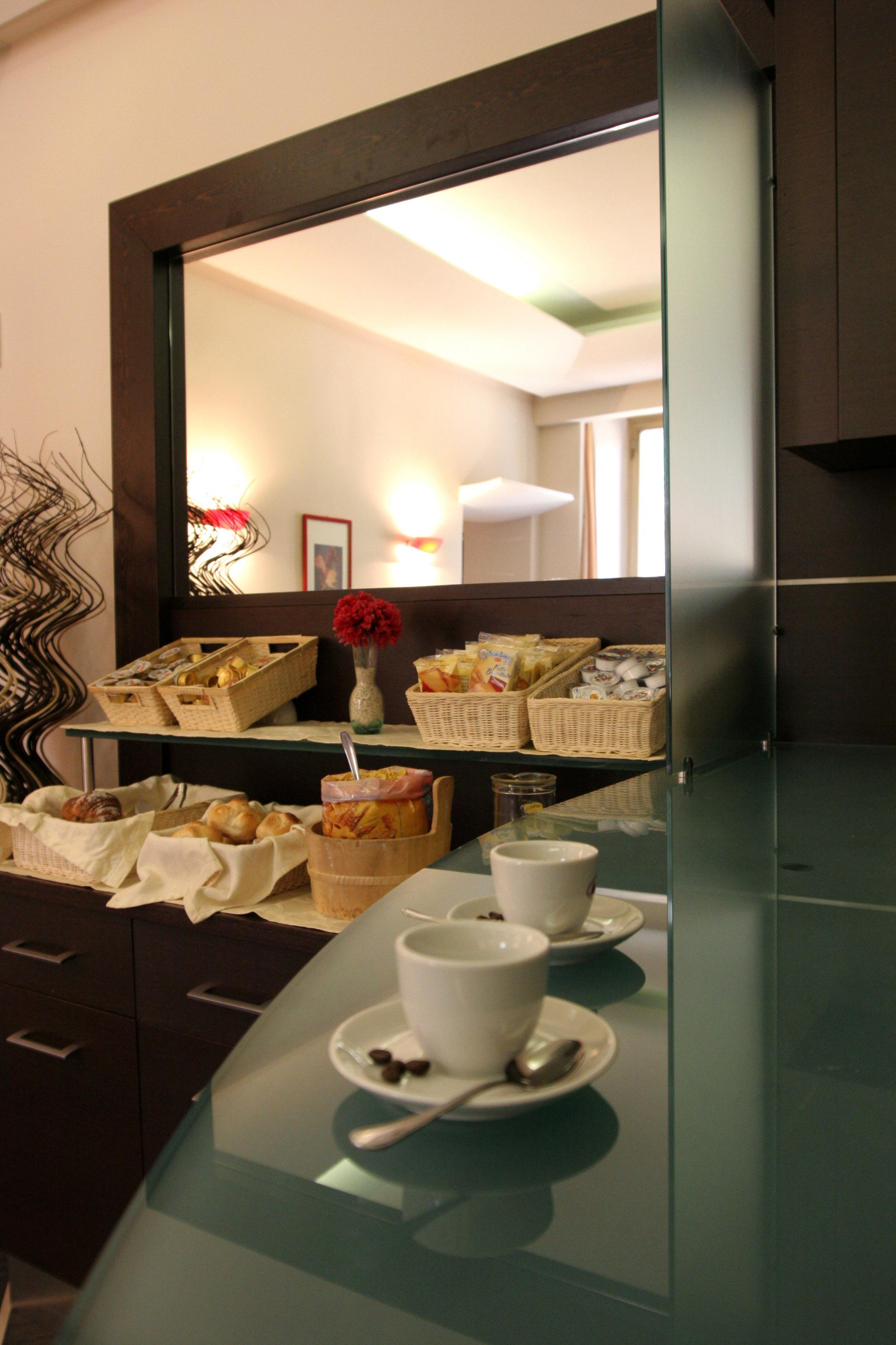 Bar/Salón Hotel Garda