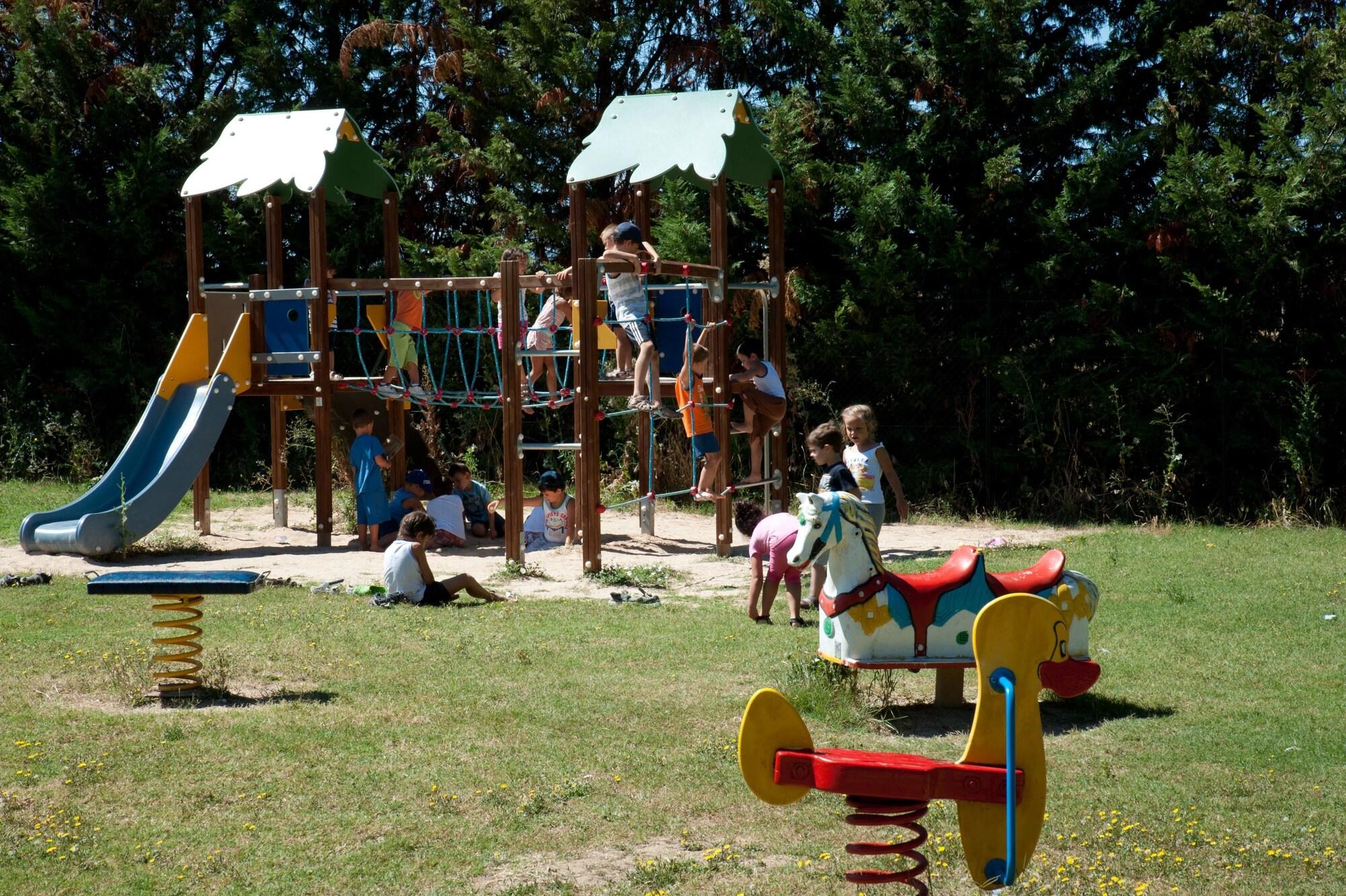 Instalaciones Recreativas Green Village Assisi