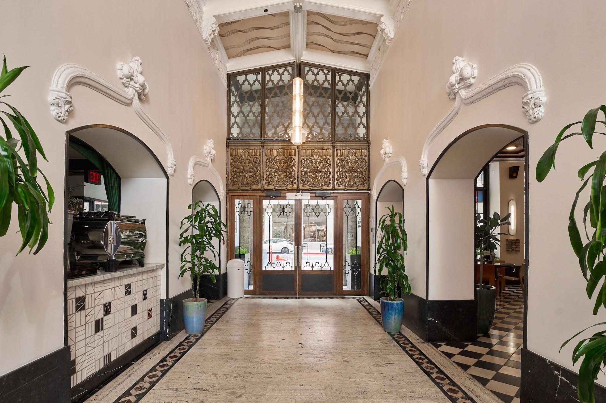 Vista Lobby STILE Downtown Los Angeles