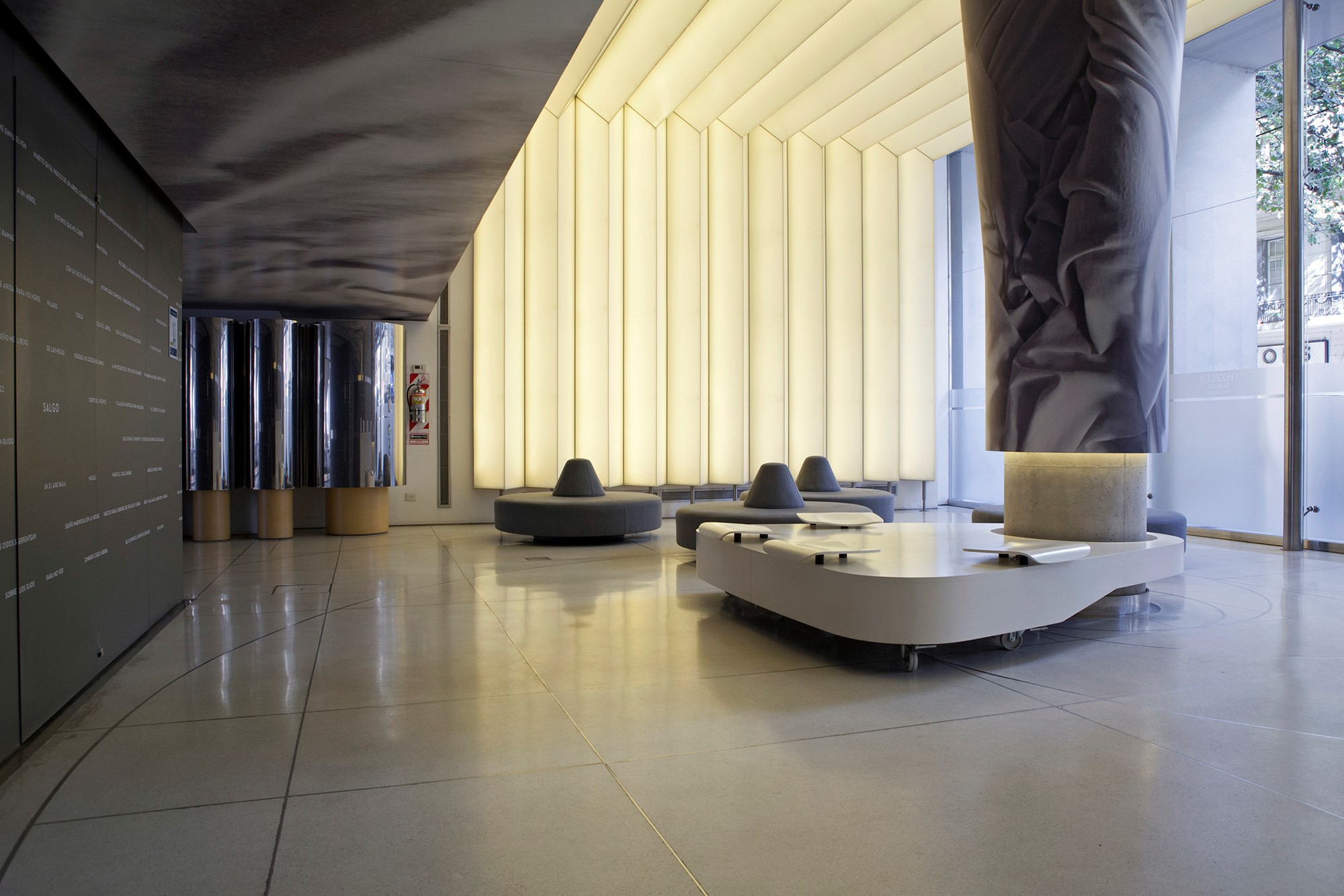 Vista Lobby Dazzler by Wyndham Recoleta