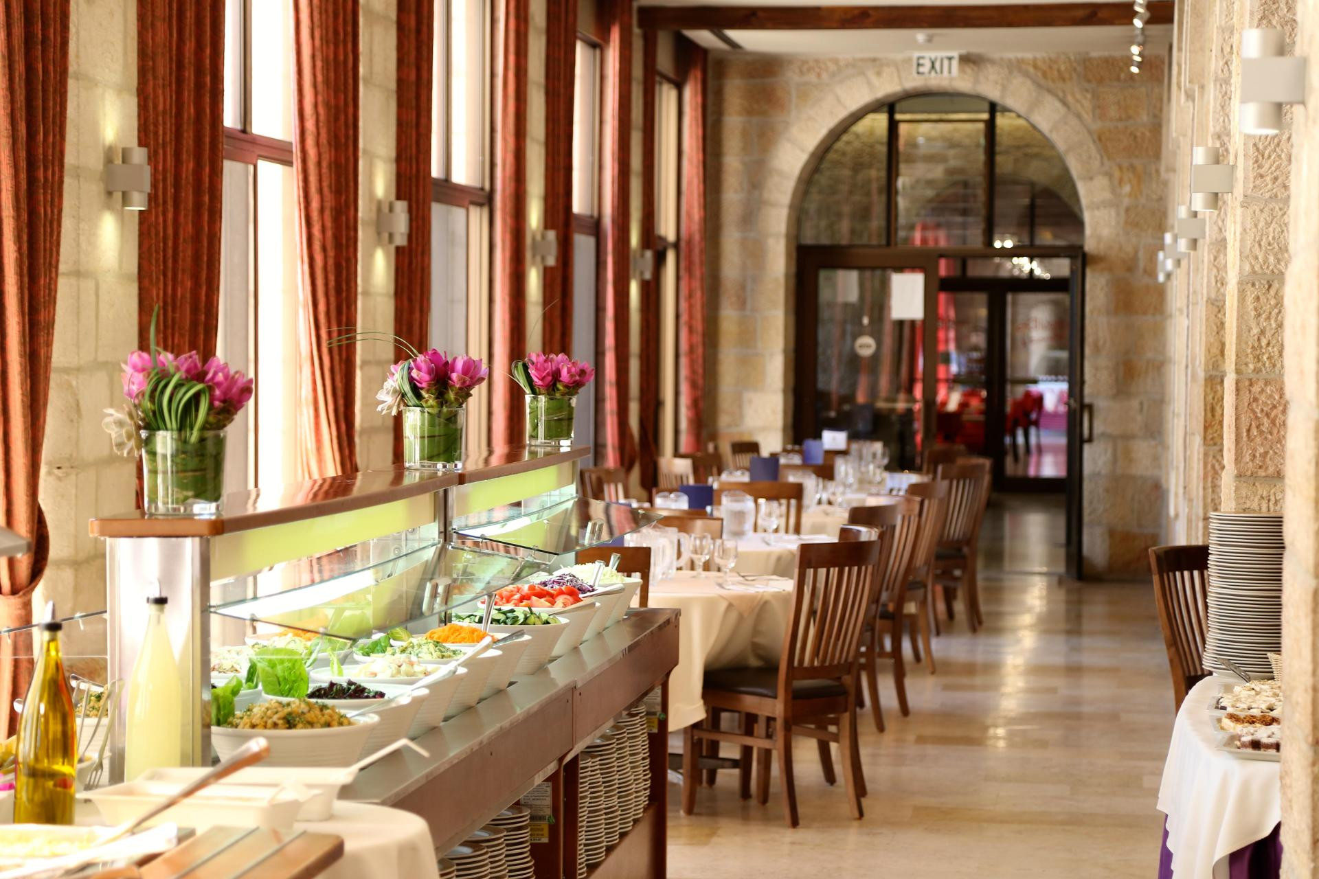 Restaurant Notre Dame Center Guest House