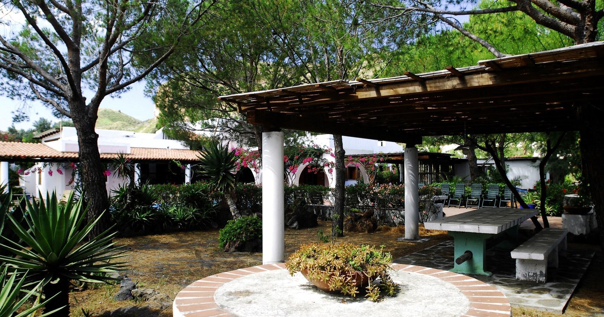 Vista Exterior Villa Saracina